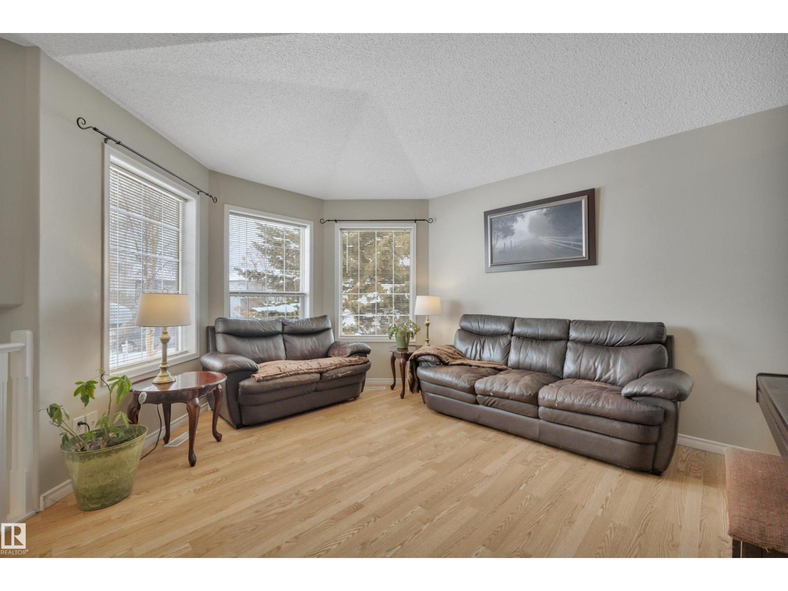 309 Foxboro Pt, Sherwood Park, Alberta  T8A 6C6 - Photo 5 - E4475010