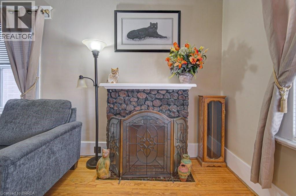 51 Brunswick Street, Brantford, Ontario  N3T 1E9 - Photo 10 - 40808047