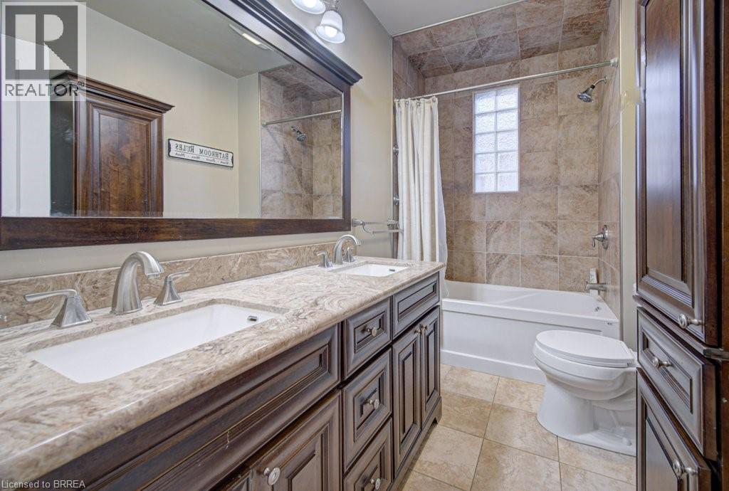 51 Brunswick Street, Brantford, Ontario  N3T 1E9 - Photo 13 - 40808047