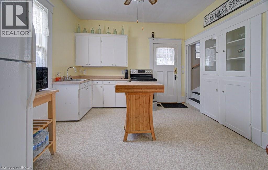 51 Brunswick Street, Brantford, Ontario  N3T 1E9 - Photo 17 - 40808047