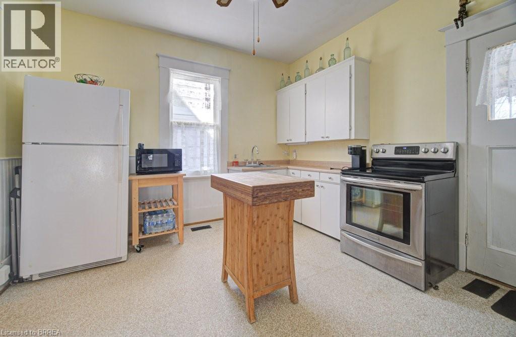 51 Brunswick Street, Brantford, Ontario  N3T 1E9 - Photo 21 - 40808047