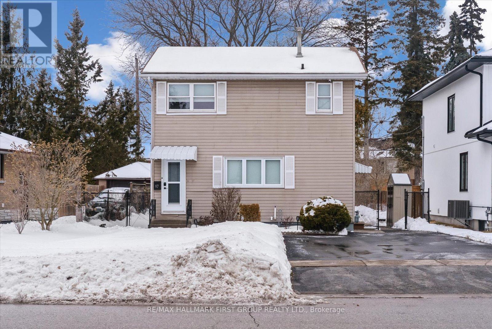 South East House for sale: 3 bedroom 1,100 sq.ft. (Listed 2026-02-27)