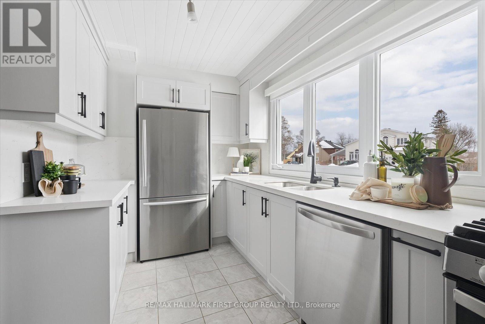 97 Kings Crescent, Ajax, Ontario  L1S 2M8 - Photo 11 - E12826878