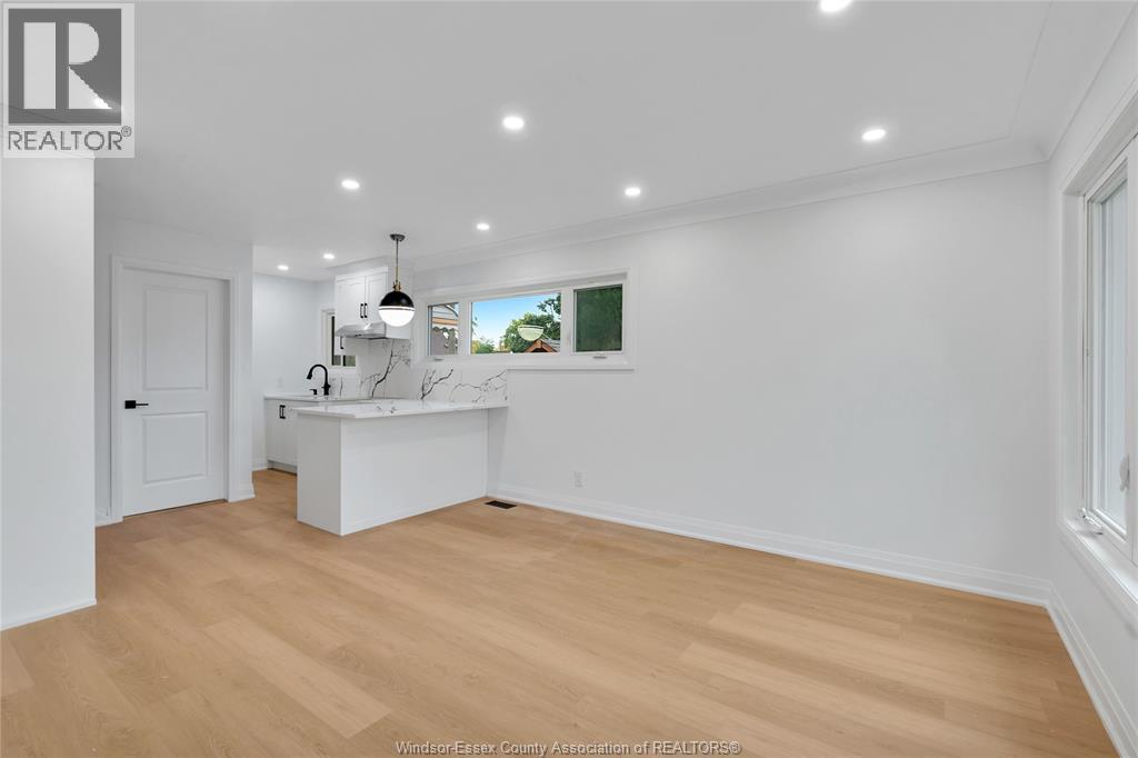 1377 Granville Crescent, Windsor, Ontario  N9C 3N9 - Photo 7 - 26004146