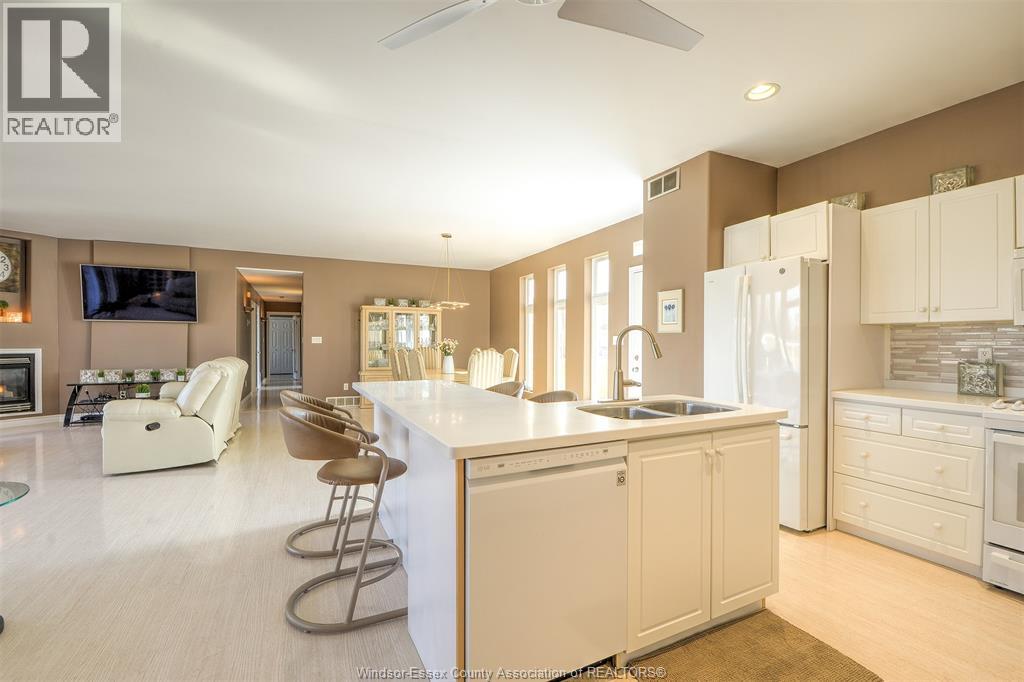 7056 Eagle Crescent, Amherstburg, Ontario  N0R 1J0 - Photo 18 - 26004131