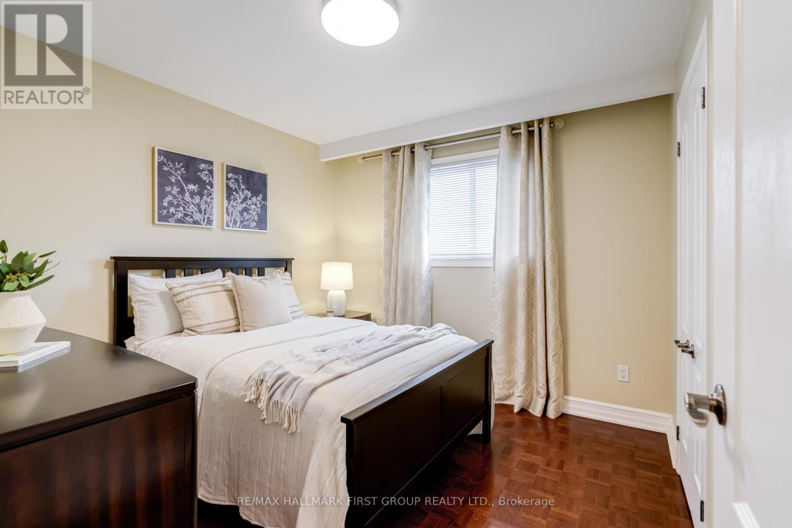 520 Mcleod Crescent, Pickering, Ontario  L1W 3M5 - Photo 15 - E12826136