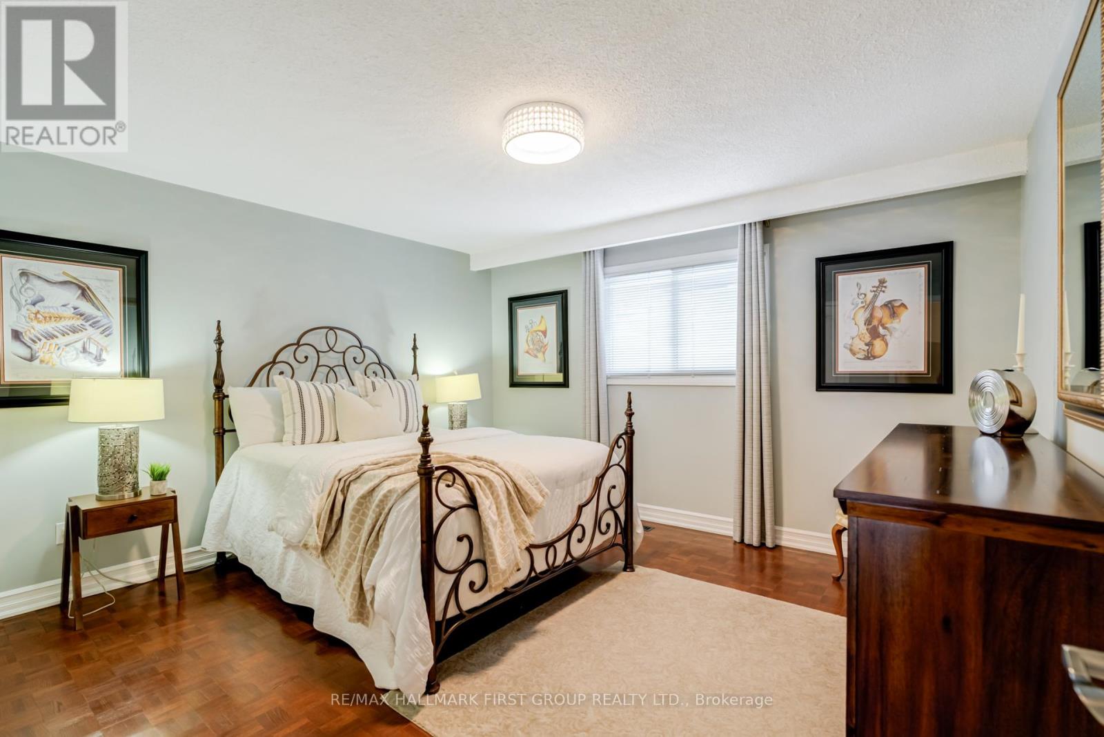 520 Mcleod Crescent, Pickering, Ontario  L1W 3M5 - Photo 14 - E12826136