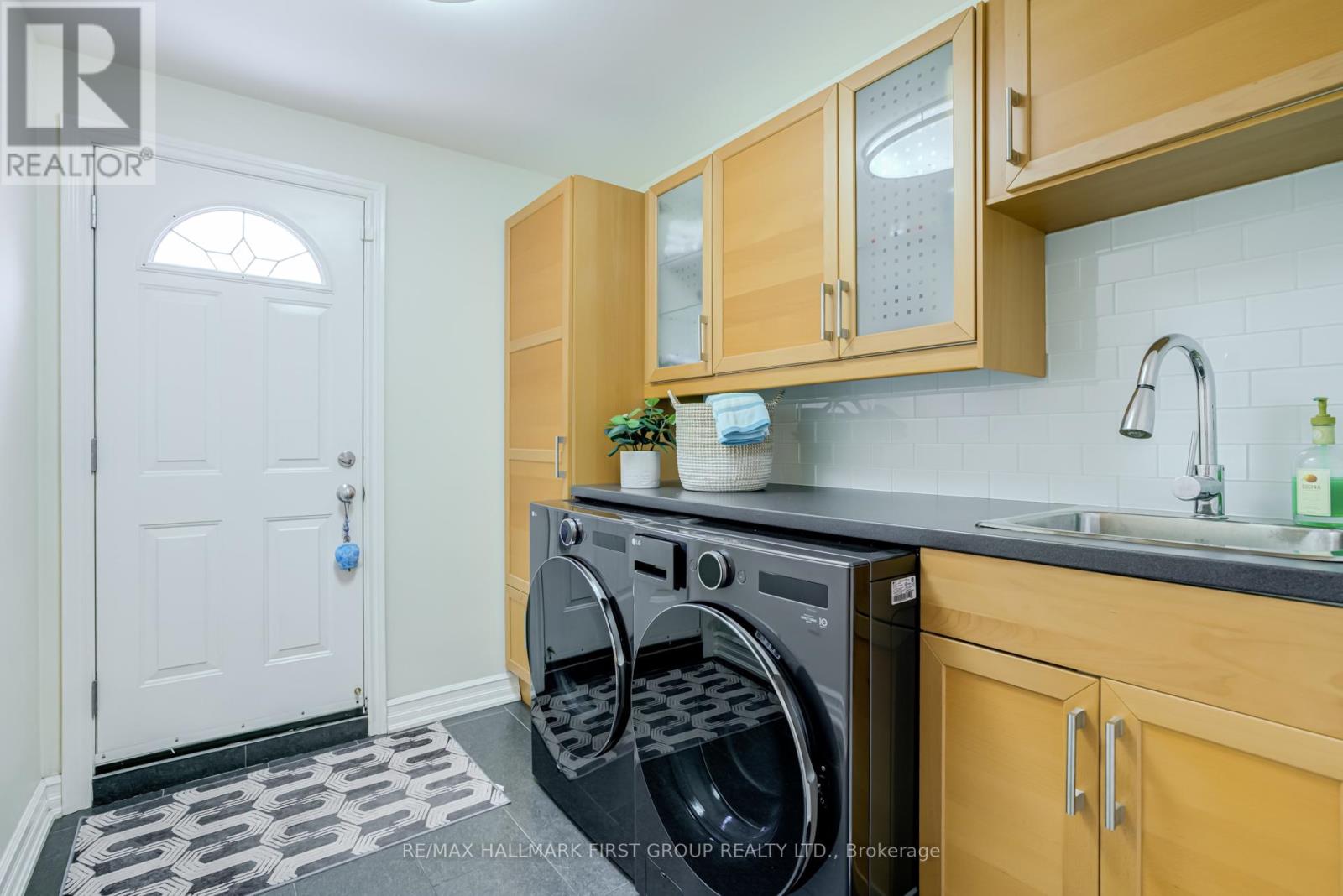 520 Mcleod Crescent, Pickering, Ontario  L1W 3M5 - Photo 21 - E12826136