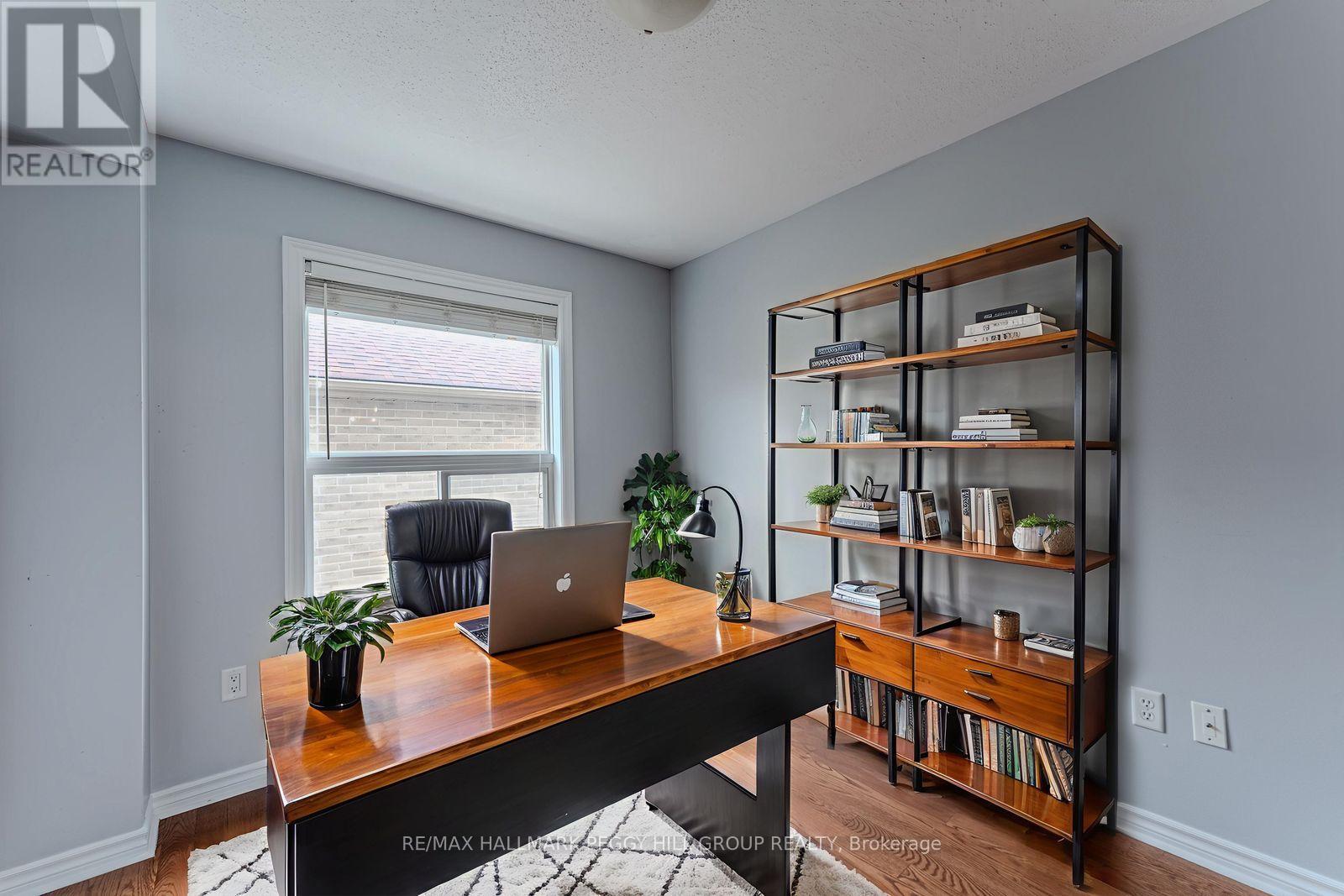 63 Wismer Avenue, Barrie (Northwest), Ontario  L4N 9T9 - Photo 8 - S12826842