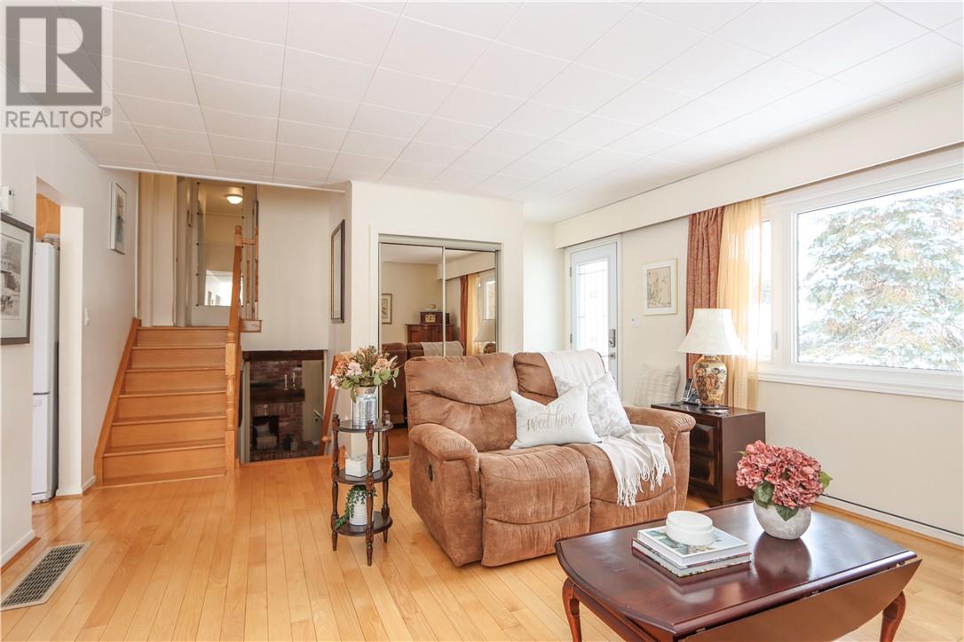 3242 Parkdale Crescent, Val Caron, Ontario  P3N 1A7 - Photo 17 - 2126563