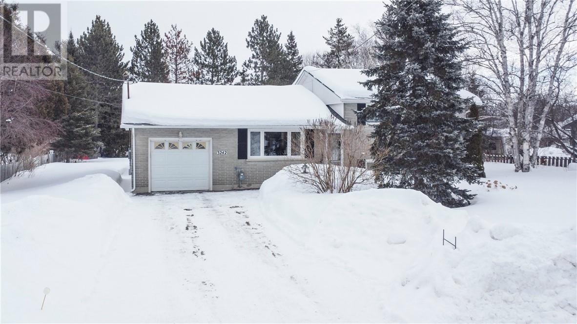 3242 Parkdale Crescent, Val Caron, Ontario  P3N 1A7 - Photo 40 - 2126563