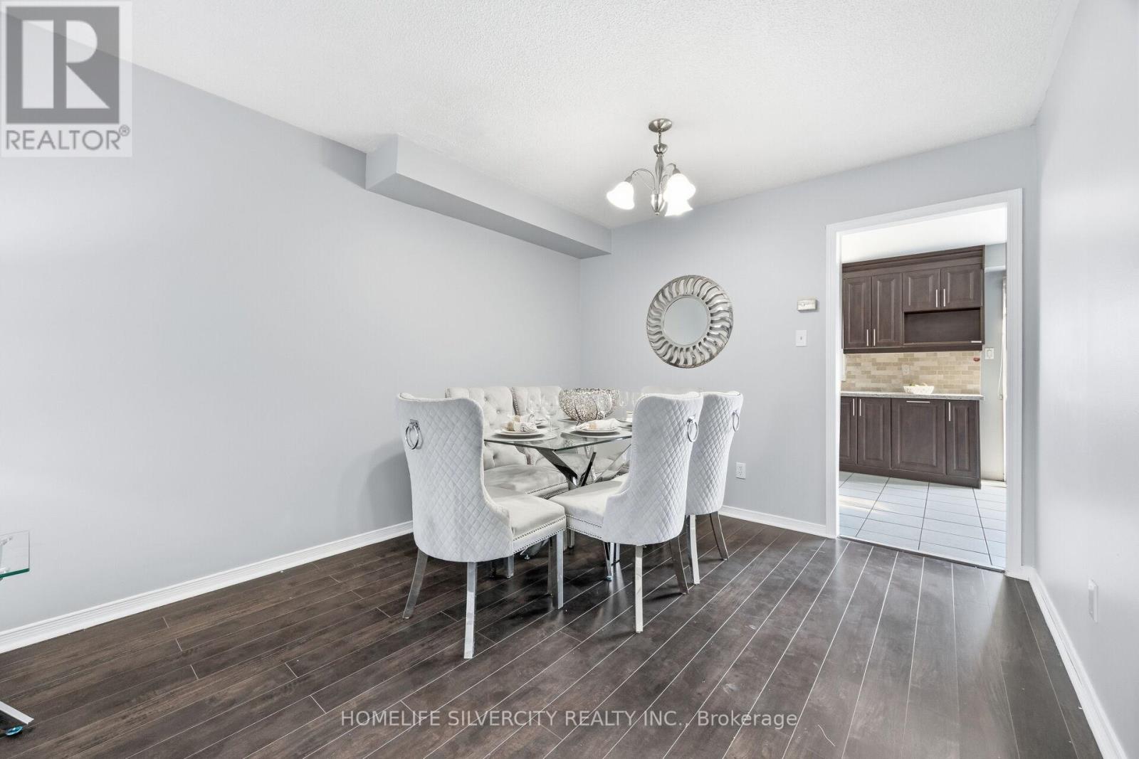 77 Tulip Drive, Brampton, Ontario  L6Y 3W9 - Photo 15 - W12826796