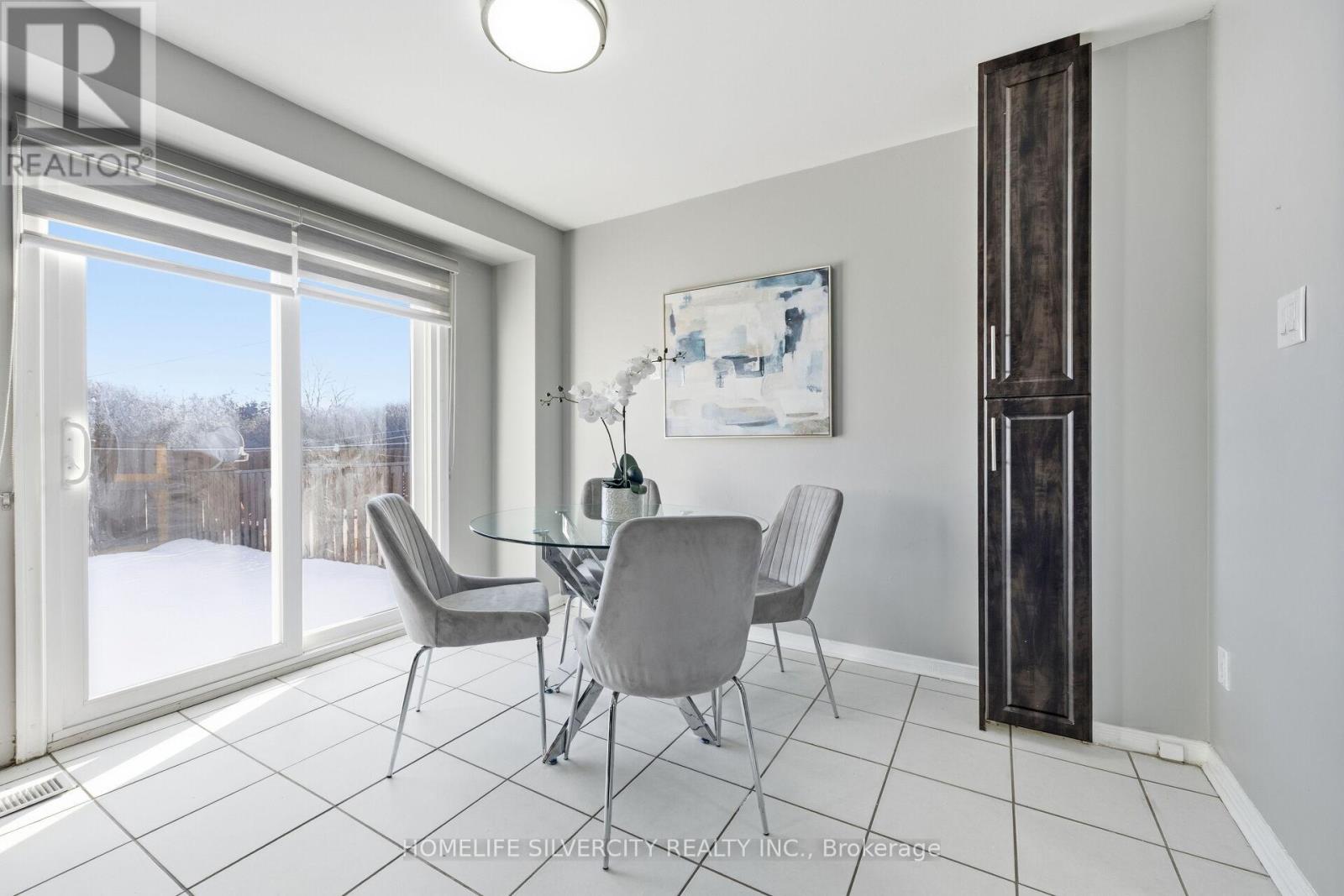 77 Tulip Drive, Brampton, Ontario  L6Y 3W9 - Photo 18 - W12826796