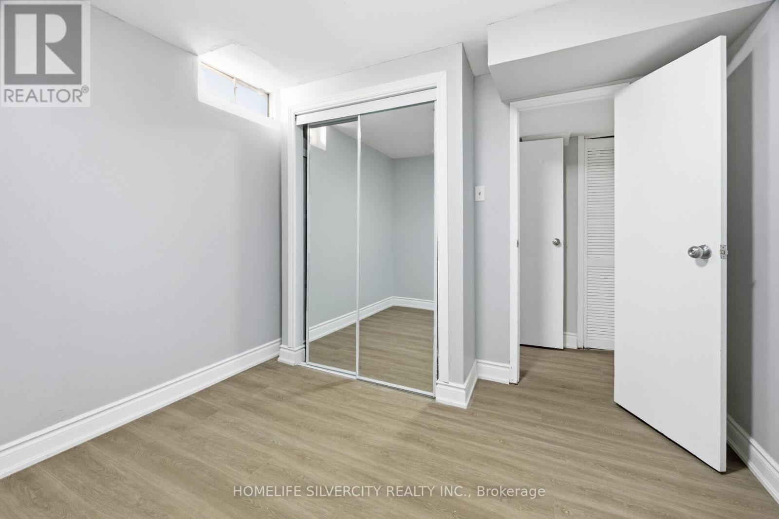 77 Tulip Drive, Brampton, Ontario  L6Y 3W9 - Photo 45 - W12826796