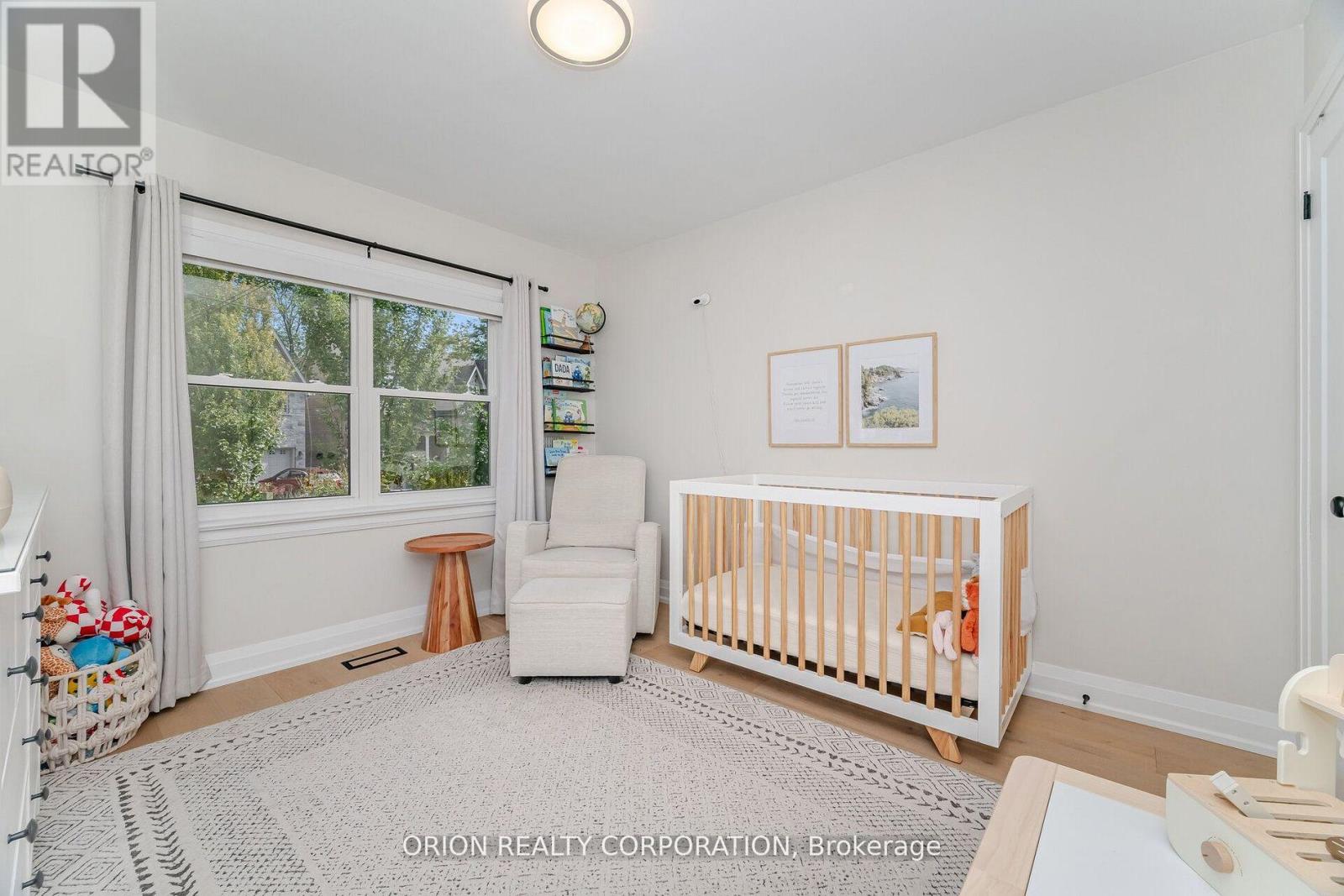 86 Park Street W, Mississauga, Ontario  L5H 1L3 - Photo 12 - W12826798