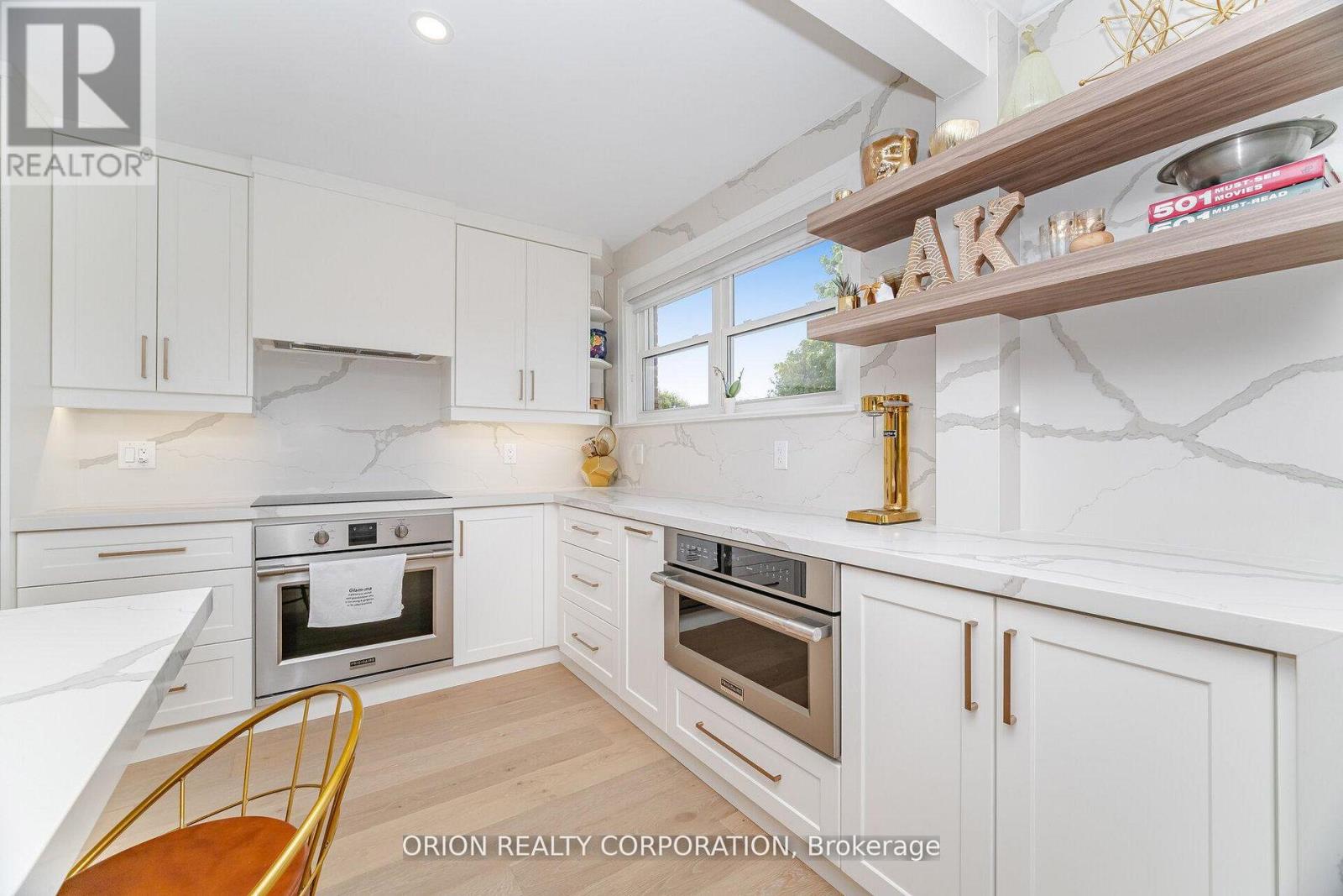 86 Park Street W, Mississauga, Ontario  L5H 1L3 - Photo 17 - W12826798