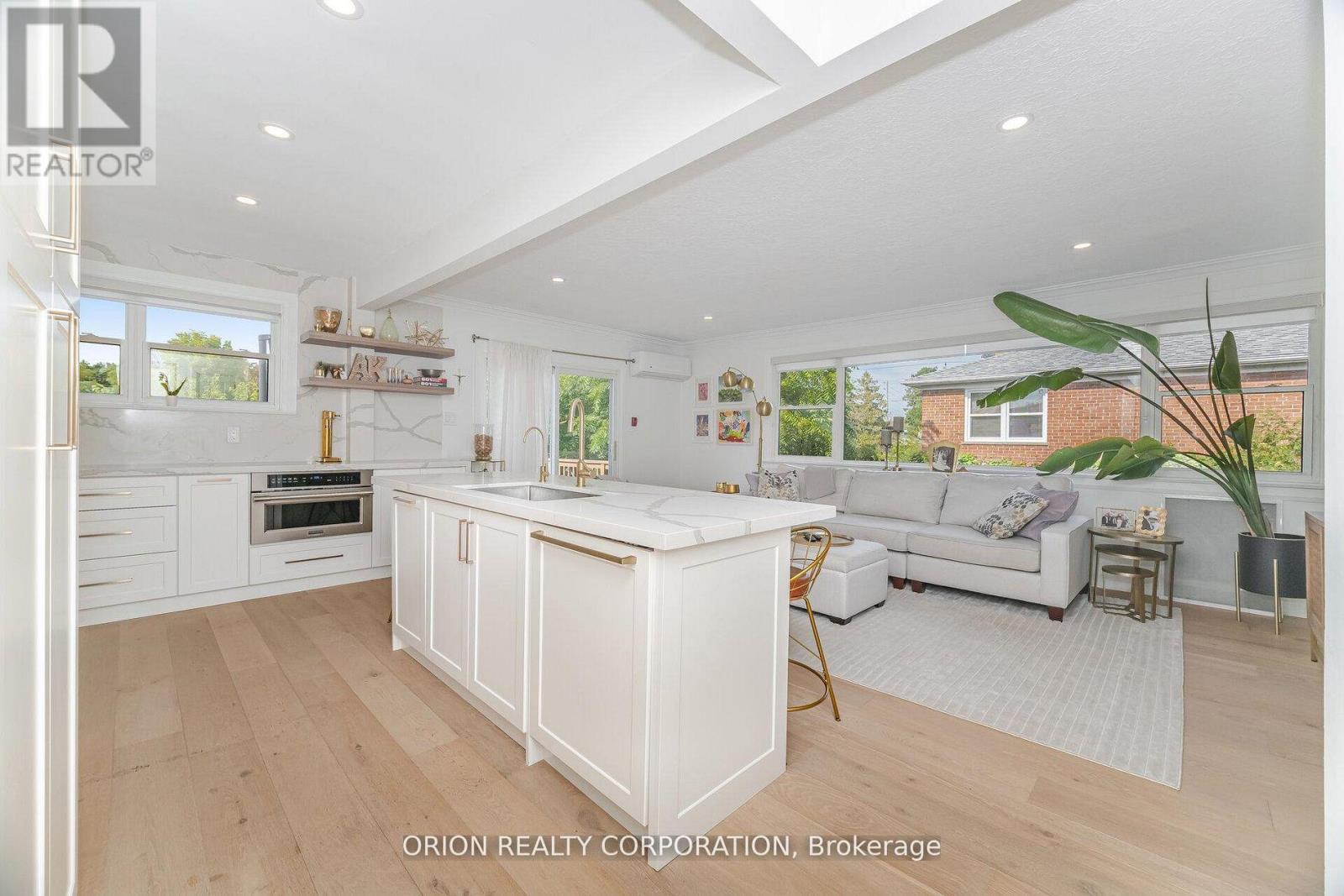 86 Park Street W, Mississauga, Ontario  L5H 1L3 - Photo 18 - W12826798