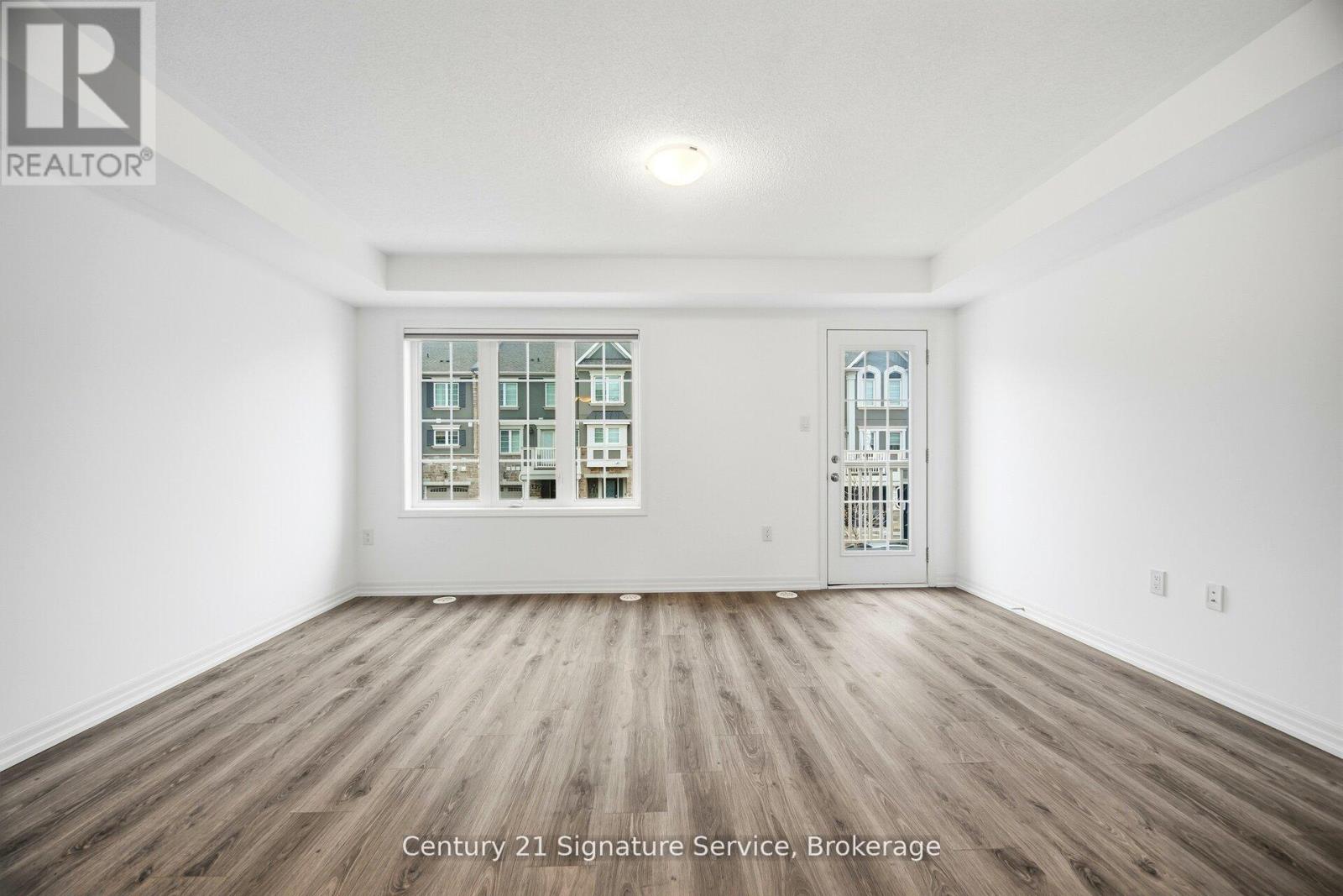 142 Christopher Road, Oakville, Ontario  L6H 0Y2 - Photo 13 - W12826826