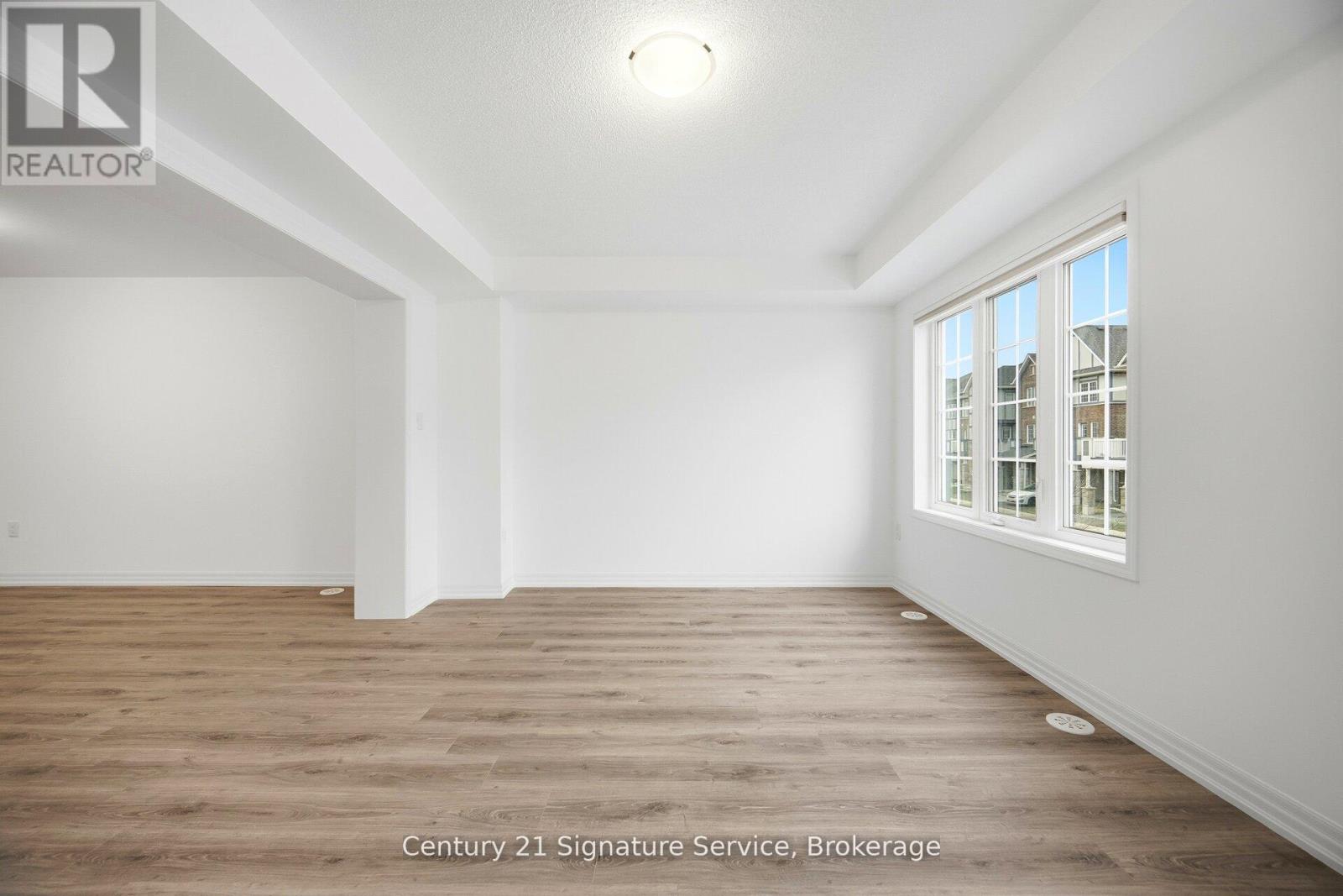 142 Christopher Road, Oakville, Ontario  L6H 0Y2 - Photo 14 - W12826826