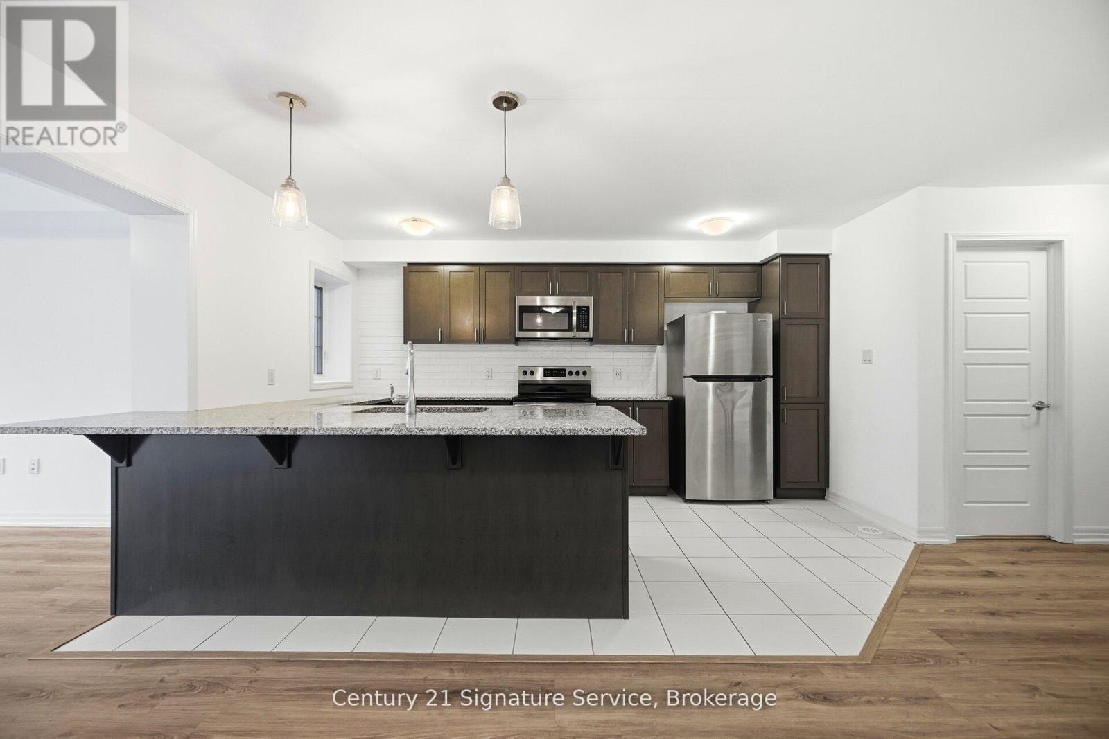 142 Christopher Road, Oakville, Ontario  L6H 0Y2 - Photo 16 - W12826826