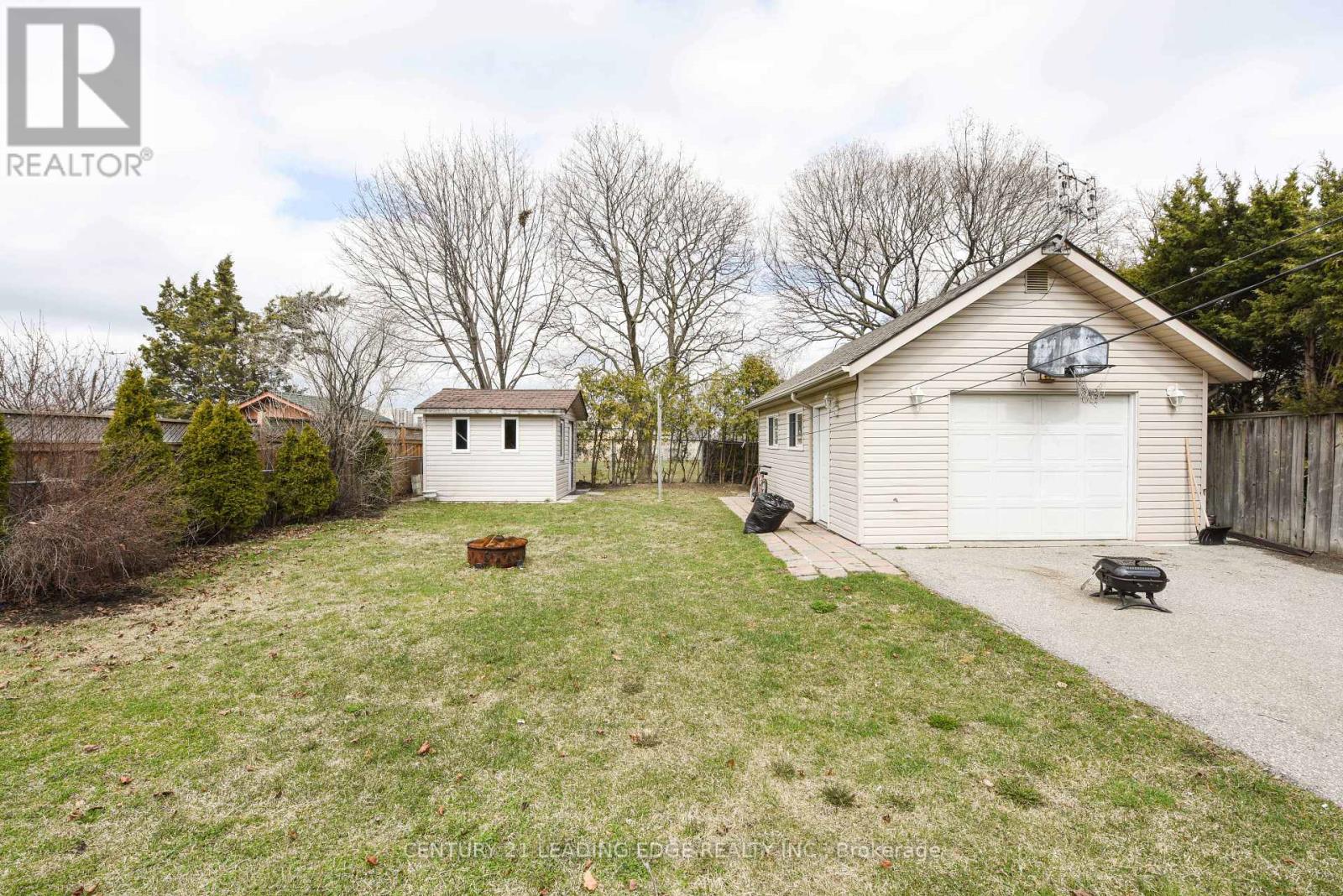 34 Paragon Road, Toronto, Ontario  M9R 1J8 - Photo 50 - W12826848