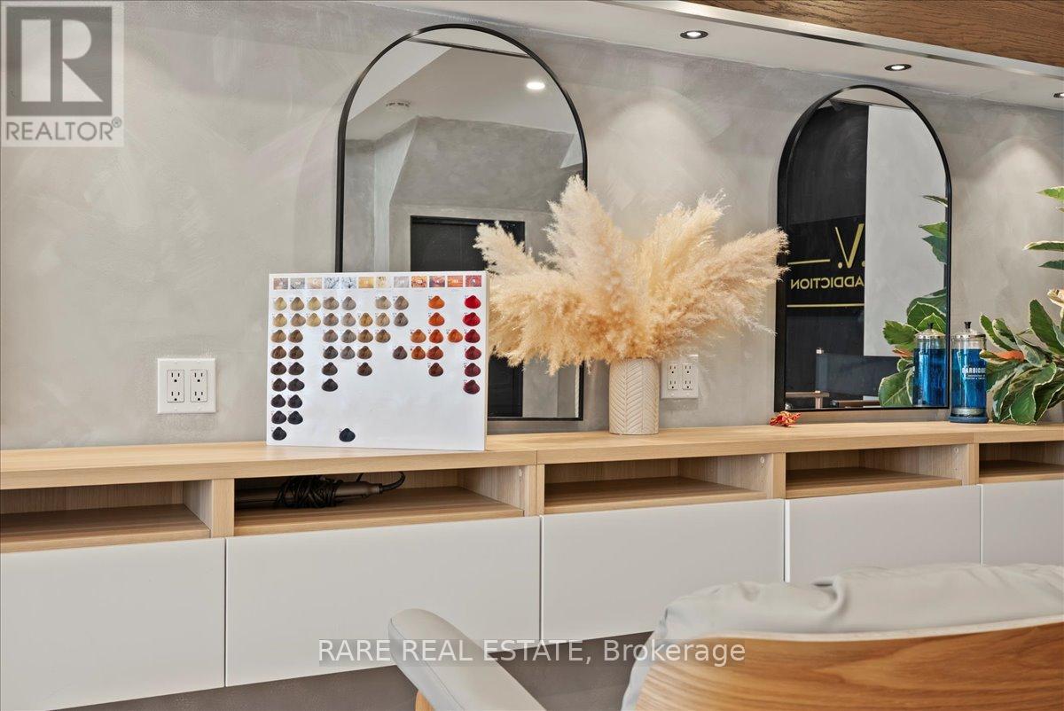 113 Dunn Street N, Oakville, Ontario  L6J 3C9 - Photo 10 - W12826928