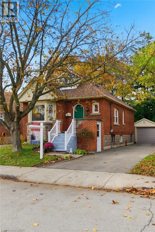 76 East 15th Street, Hamilton, Ontario  L9A 4E9 - Photo 2 - 40786565