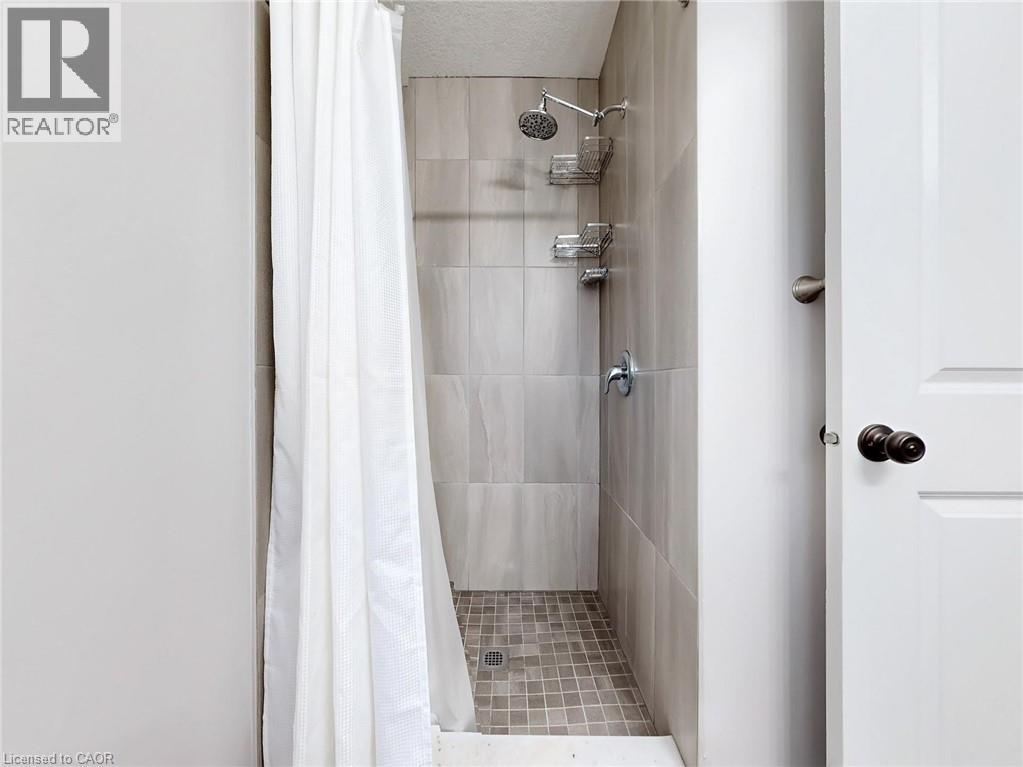 33 Marshall Drive, Guelph, Ontario  N1E 0K7 - Photo 15 - 40799013