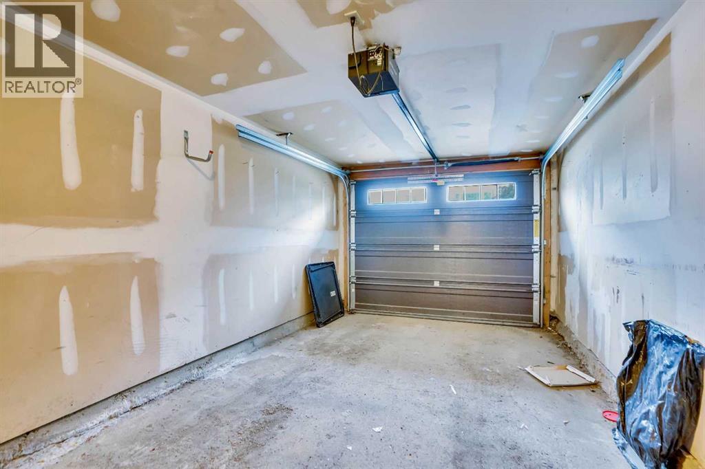 219 Coachway Lane Sw, Calgary, Alberta  T3H 1A4 - Photo 41 - A2278972