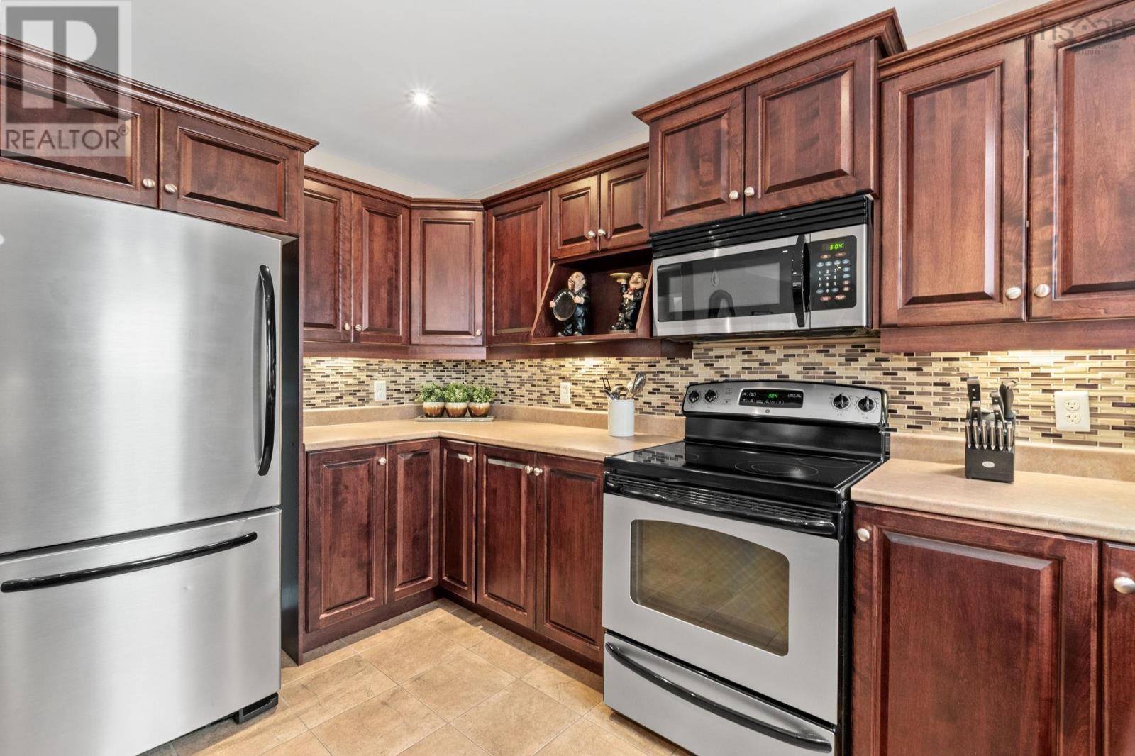 21 Leblanc Court, Keystone Village, Nova Scotia  B2X 0A9 - Photo 9 - 202603440