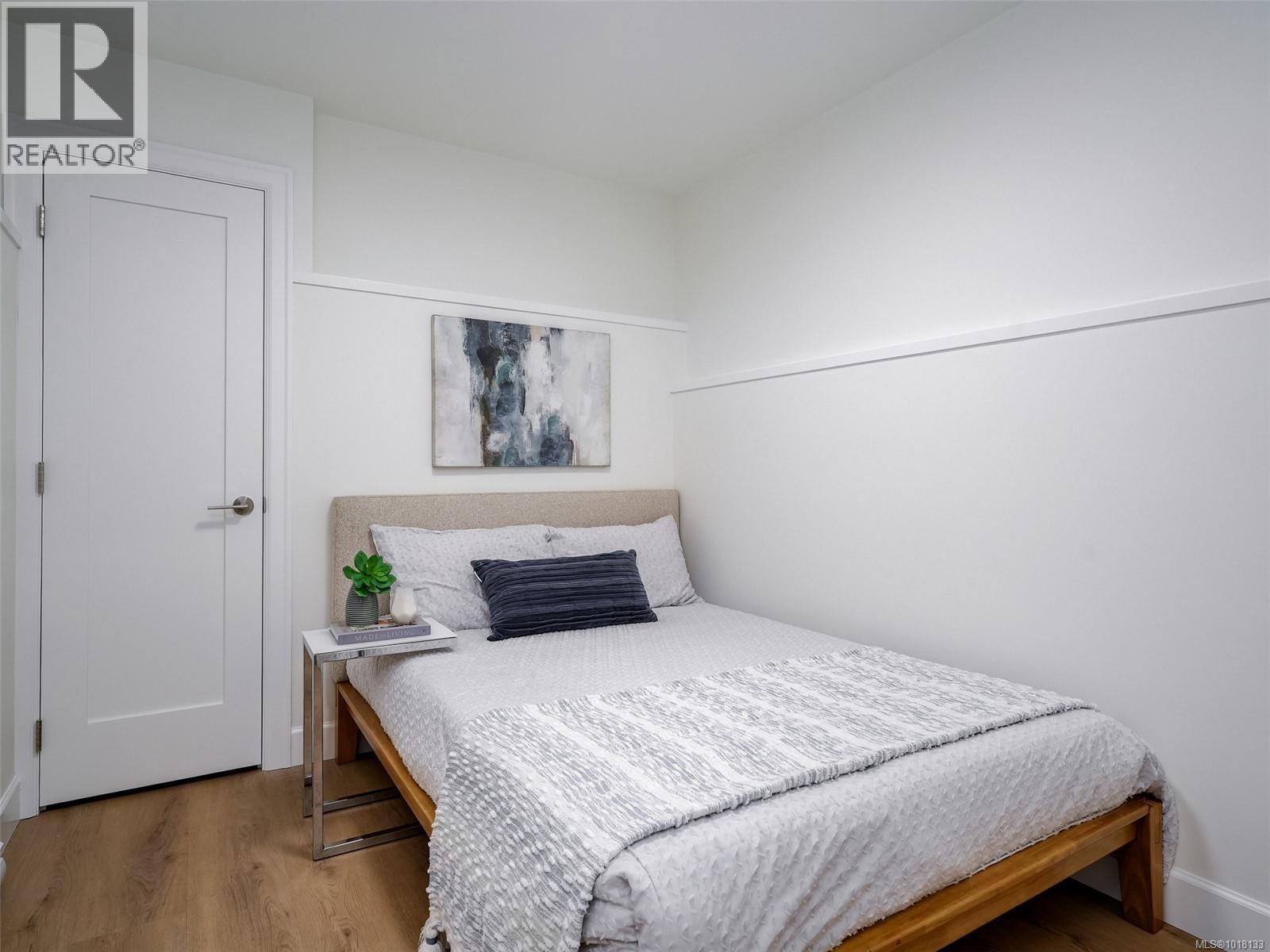 1 3513 Henderson Rd, Oak Bay, British Columbia  V8R 3K5 - Photo 18 - 1018133