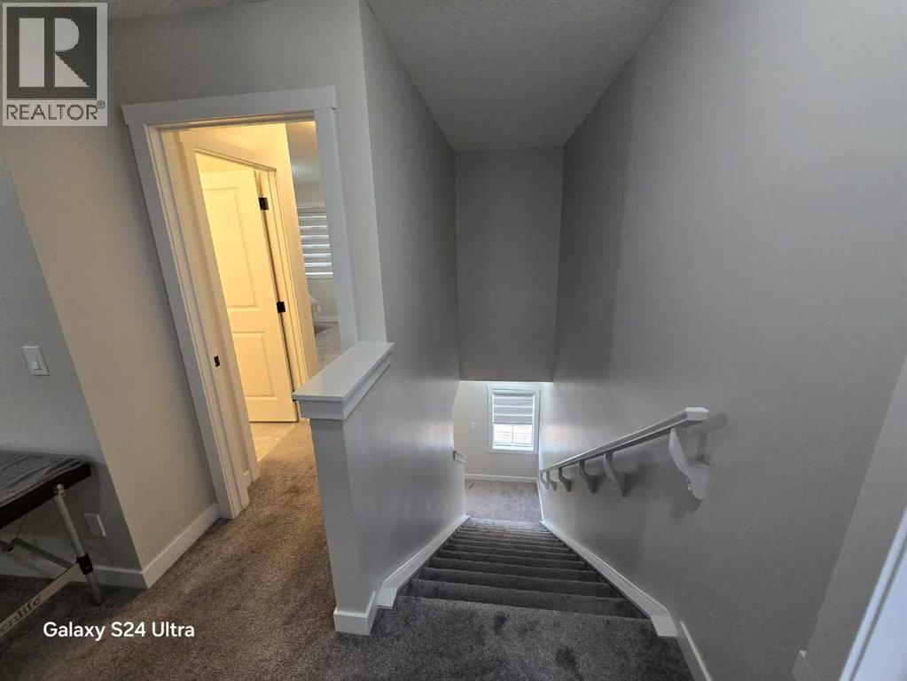 1509 Bayview Point Sw, Airdrie, Alberta  T4B 5K1 - Photo 18 - A2285478