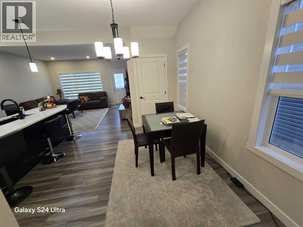 1509 Bayview Point Sw, Airdrie, Alberta  T4B 5K1 - Photo 6 - A2285478