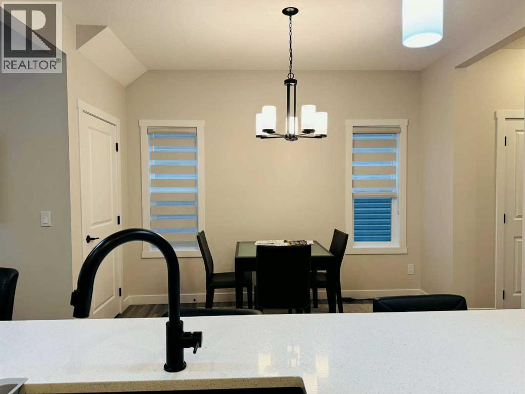 1509 Bayview Point Sw, Airdrie, Alberta  T4B 5K1 - Photo 7 - A2285478