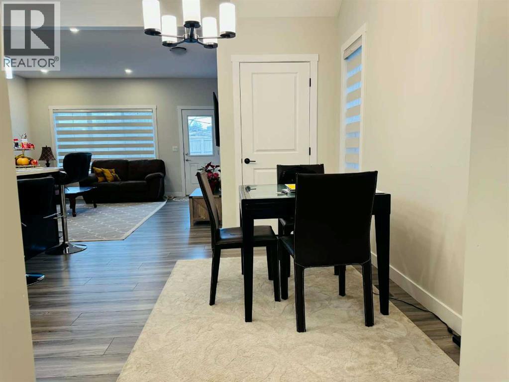 1509 Bayview Point Sw, Airdrie, Alberta  T4B 5K1 - Photo 5 - A2285478