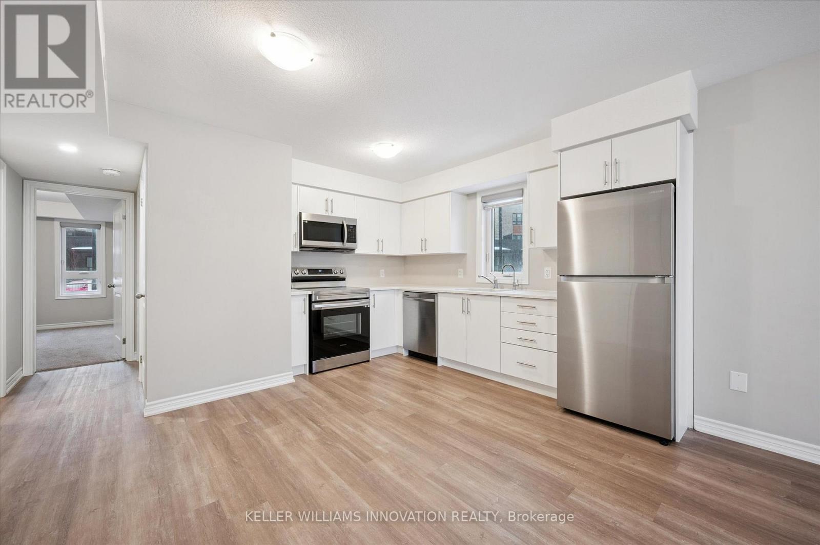 239 Chapel Hill Drive, Kitchener, Ontario  N2R 0S4 - Photo 7 - X12826892