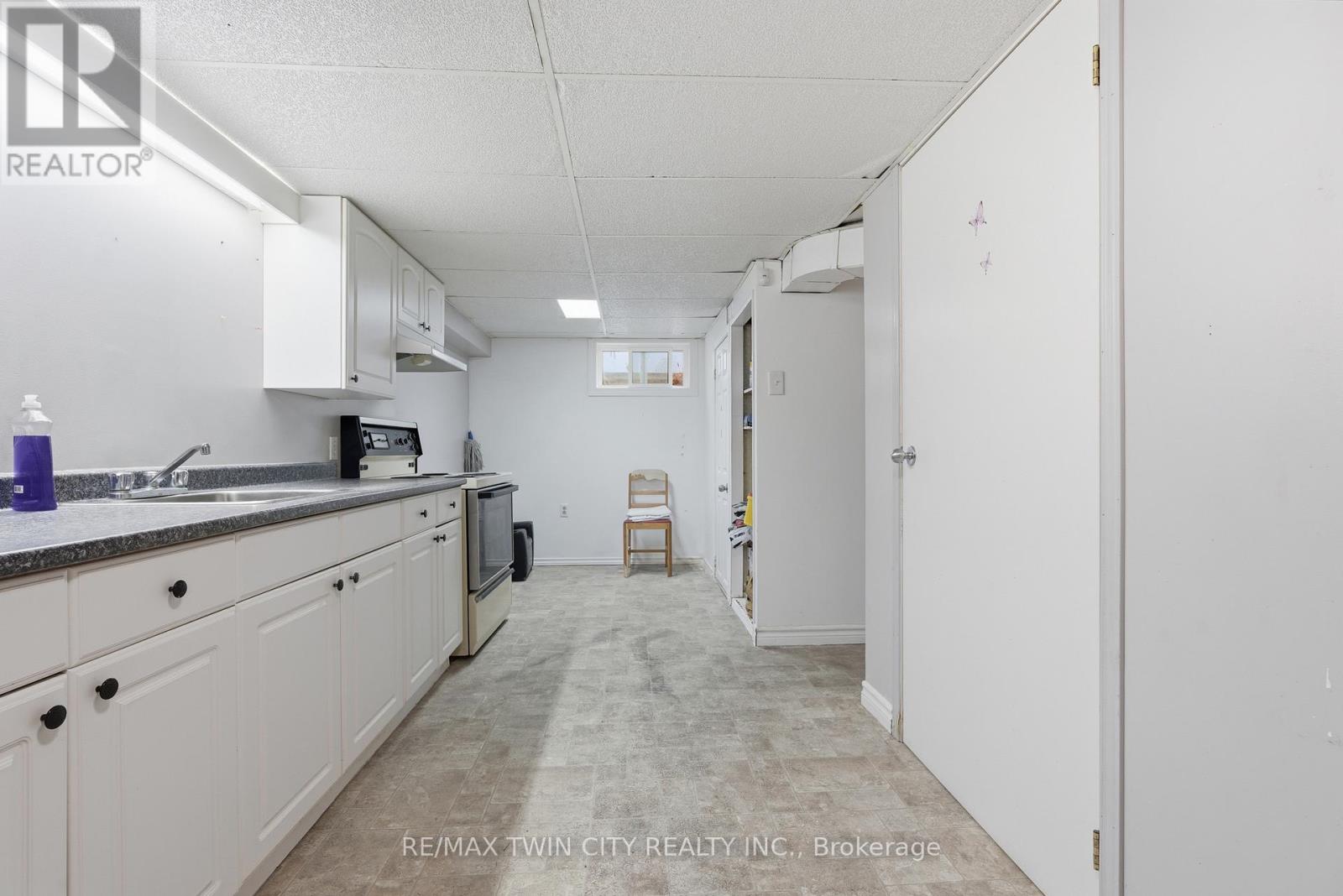 18 Harber Avenue, Kitchener, Ontario  N2C 1Y8 - Photo 27 - X12826900