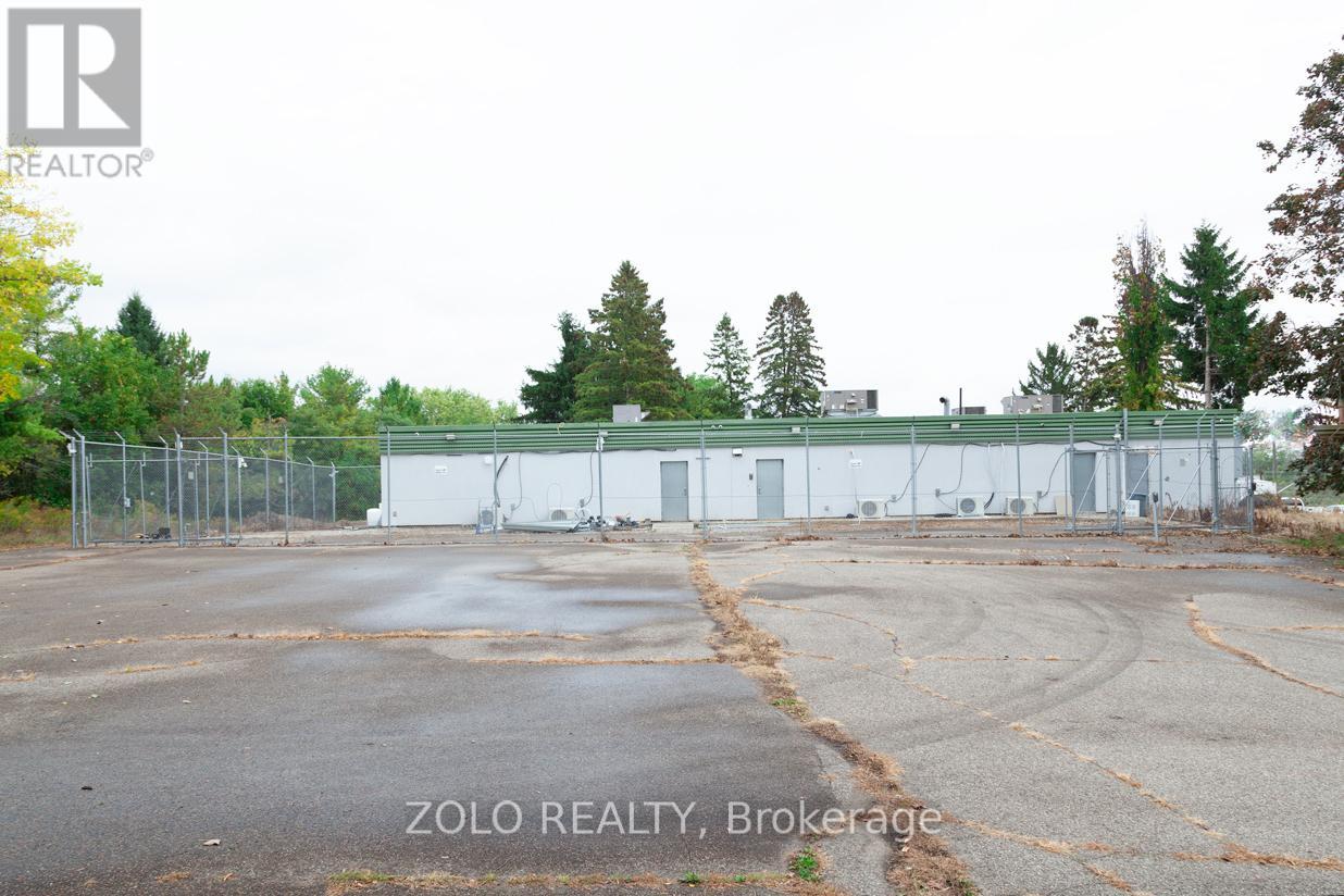 380 Hardy Road, Brantford, Ontario  N3T 5L8 - Photo 1 - X12826918