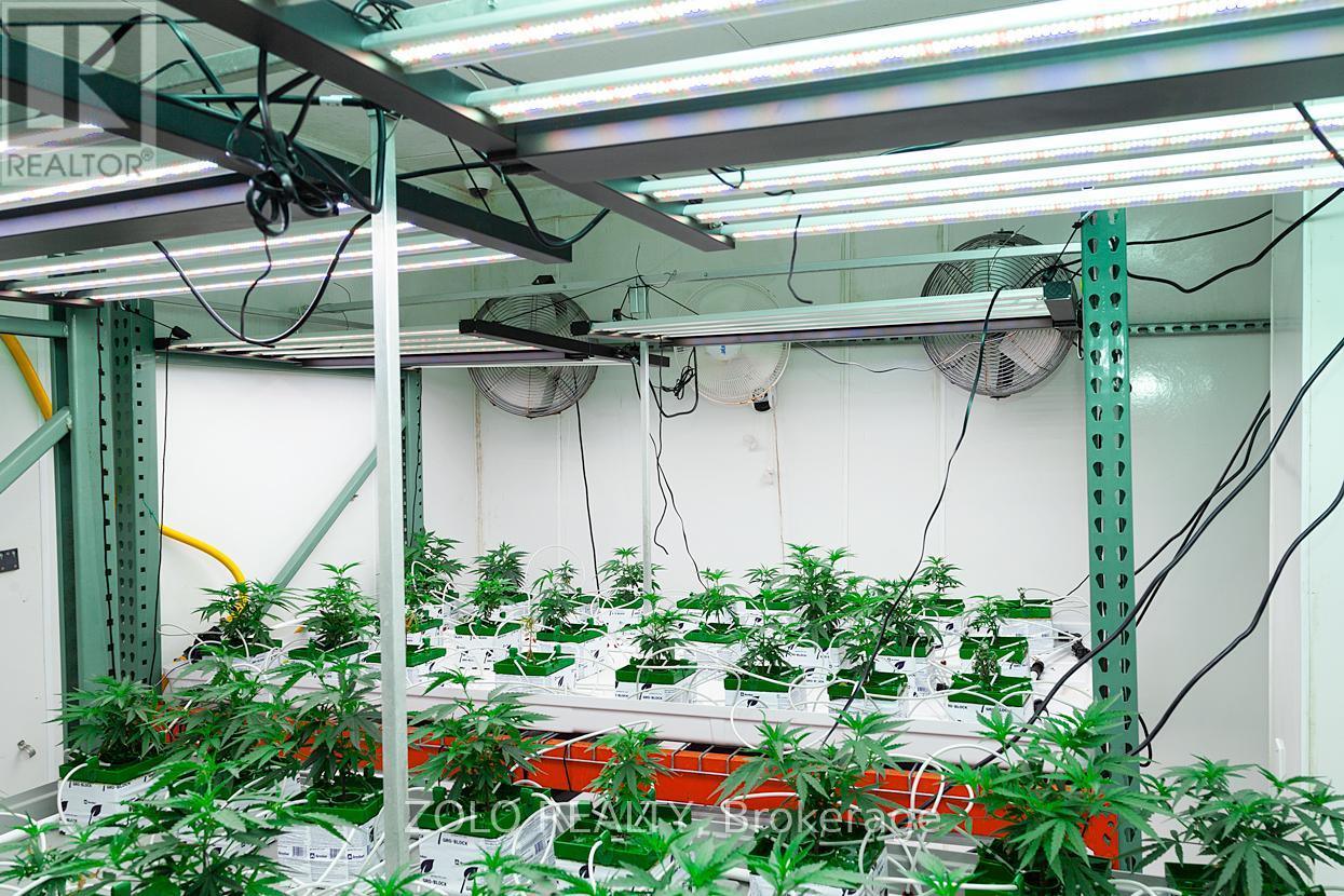 380 Hardy Road, Brantford, Ontario  N3T 5L8 - Photo 12 - X12826918