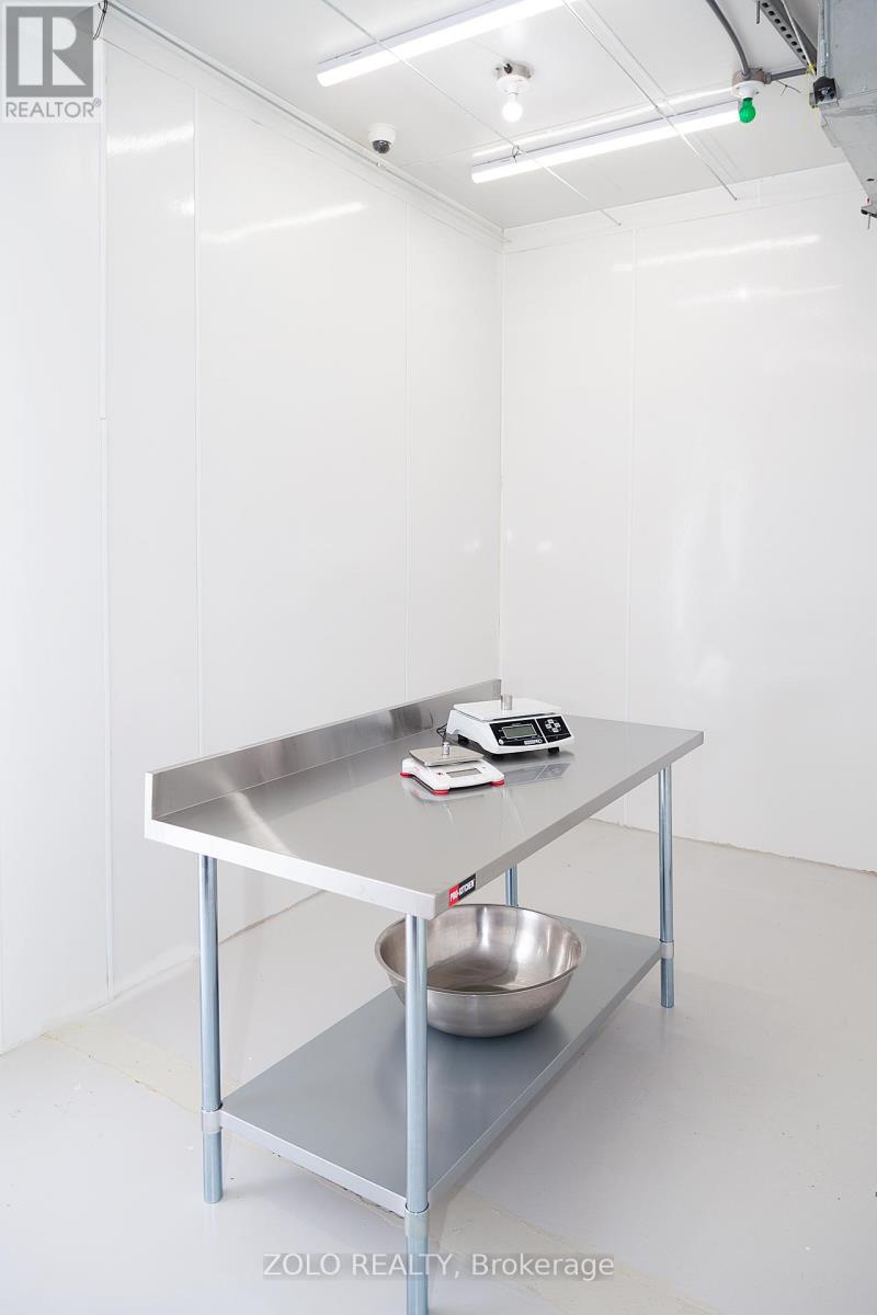 380 Hardy Road, Brantford, Ontario  N3T 5L8 - Photo 8 - X12826918