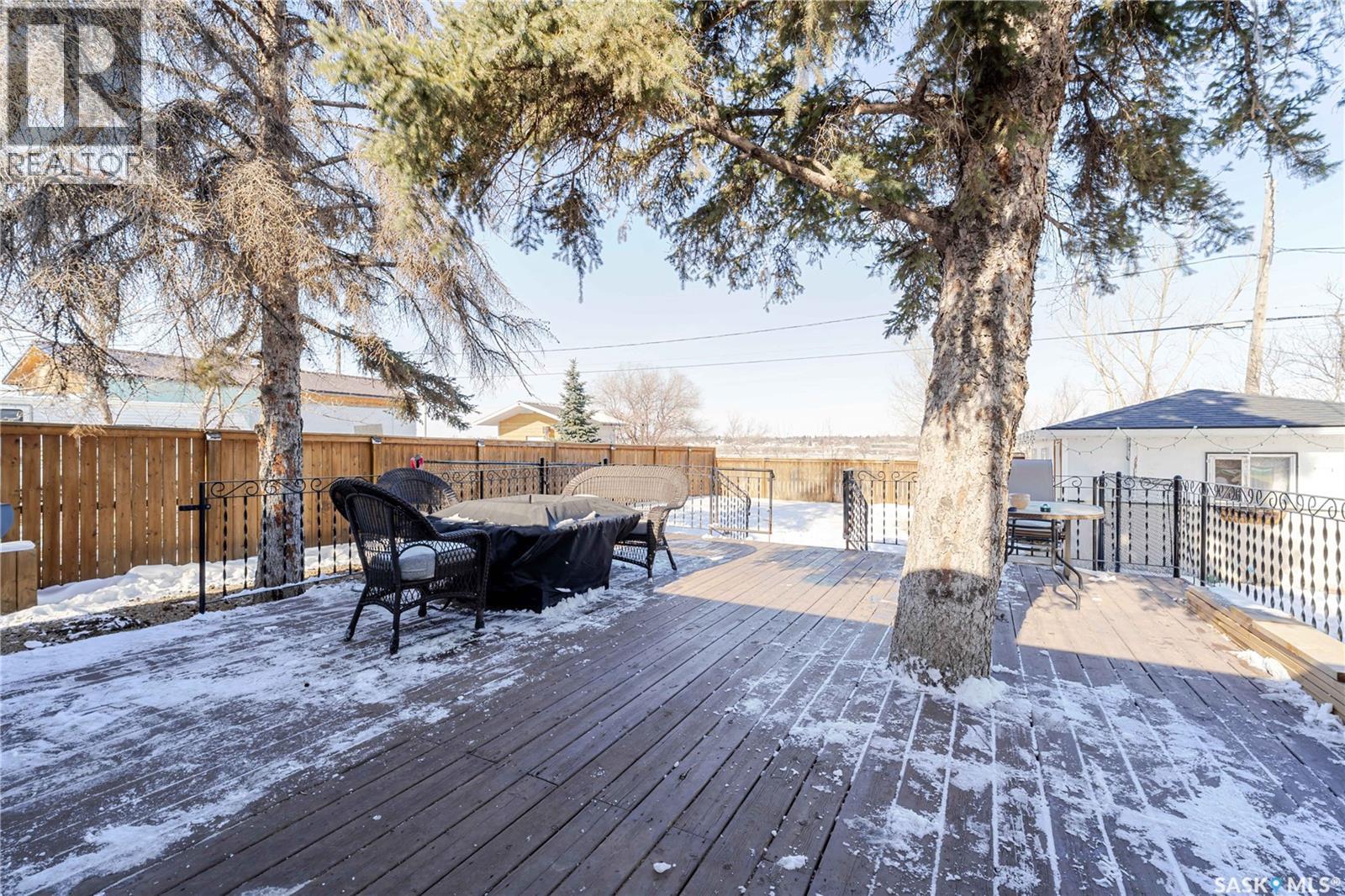 1152 Lillooet Street W, Moose Jaw, Saskatchewan  S6H 5A3 - Photo 28 - SK029298