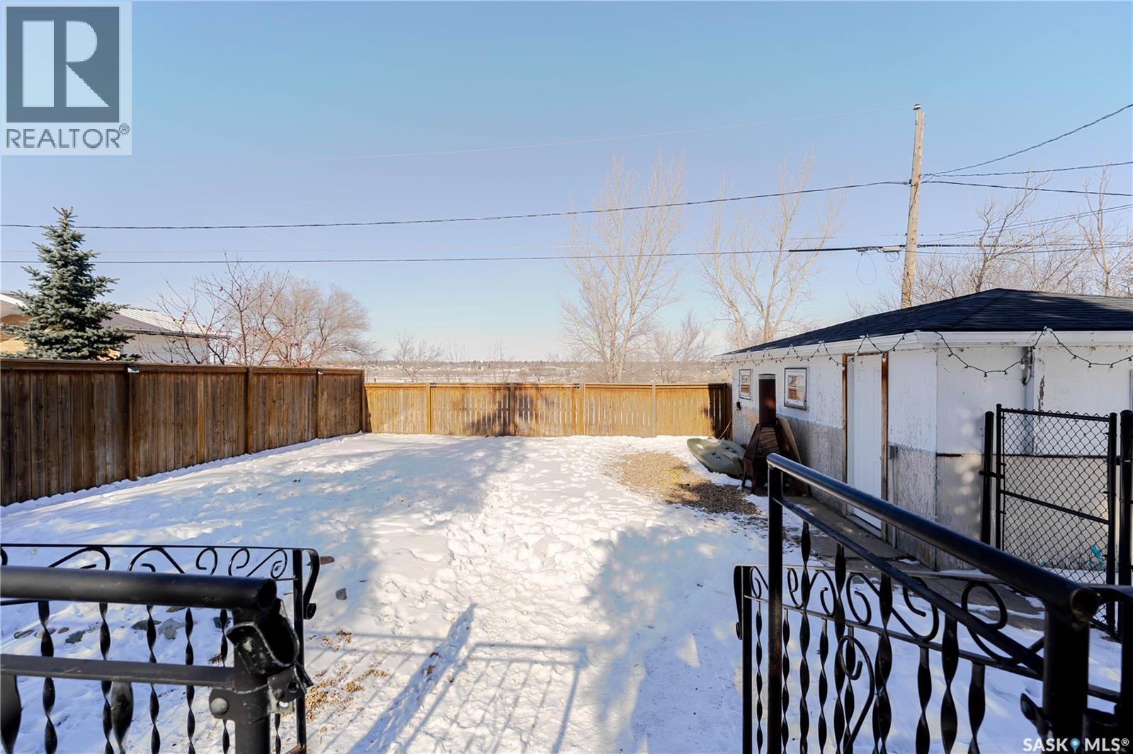 1152 Lillooet Street W, Moose Jaw, Saskatchewan  S6H 5A3 - Photo 30 - SK029298