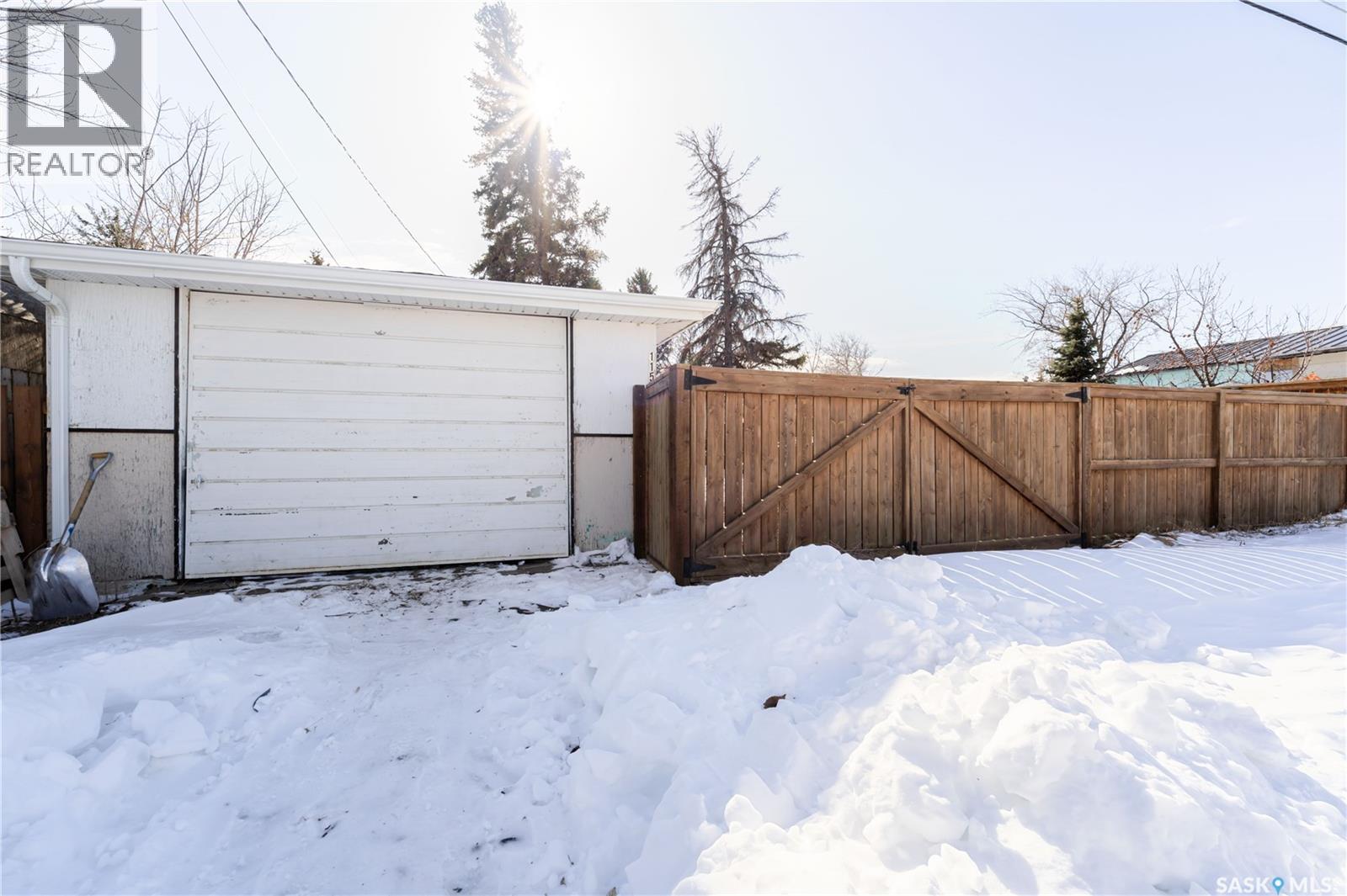 1152 Lillooet Street W, Moose Jaw, Saskatchewan  S6H 5A3 - Photo 34 - SK029298