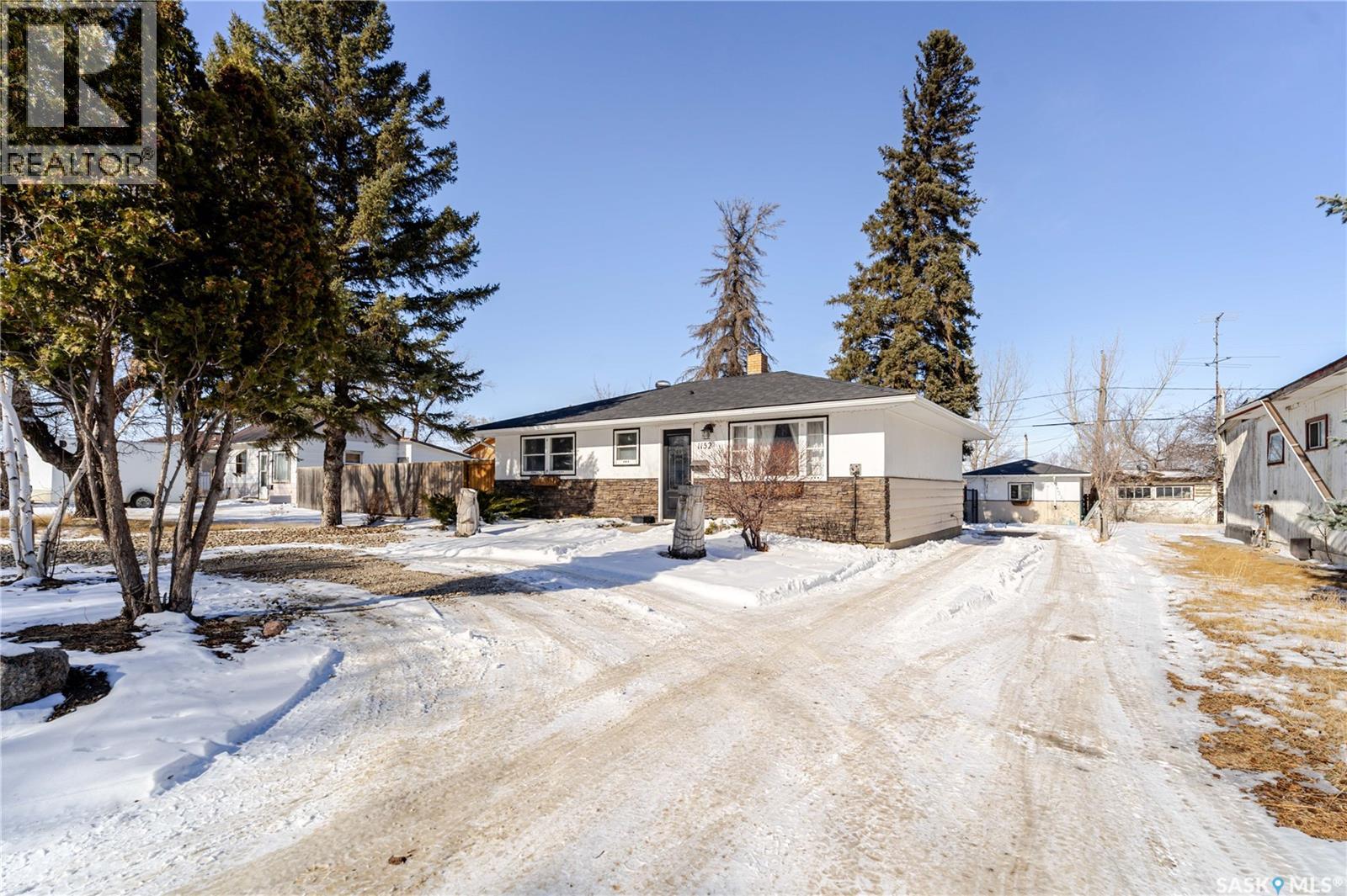 1152 Lillooet Street W, Moose Jaw, Saskatchewan  S6H 5A3 - Photo 36 - SK029298