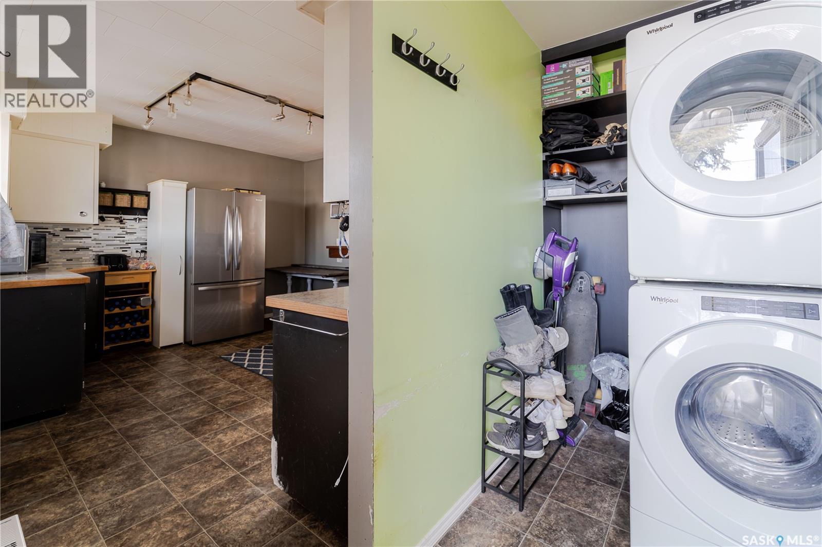 1152 Lillooet Street W, Moose Jaw, Saskatchewan  S6H 5A3 - Photo 4 - SK029298