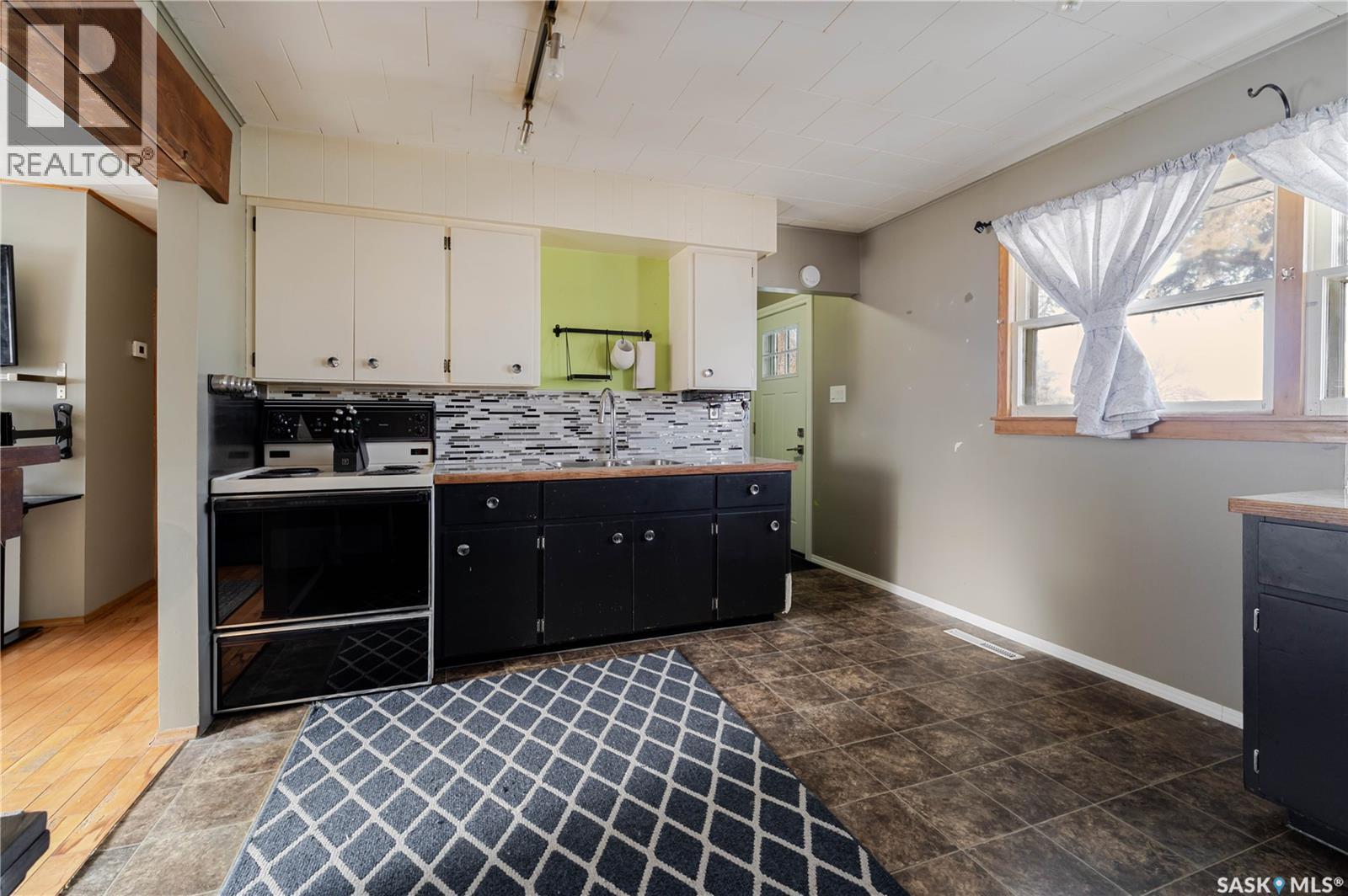 1152 Lillooet Street W, Moose Jaw, Saskatchewan  S6H 5A3 - Photo 7 - SK029298