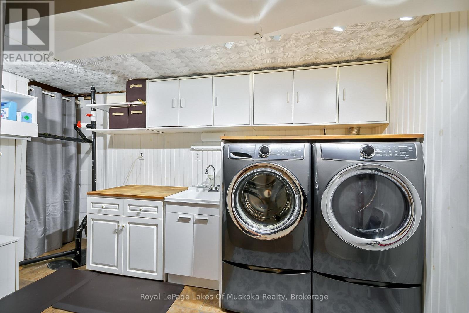 2 Leslie Drive W, Bracebridge, Ontario  P1L 1W8 - Photo 35 - X12410198