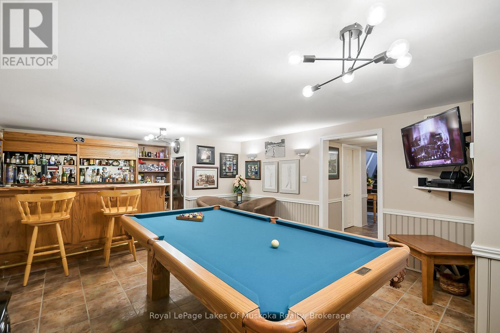 2 Leslie Drive W, Bracebridge, Ontario  P1L 1W8 - Photo 39 - X12410198