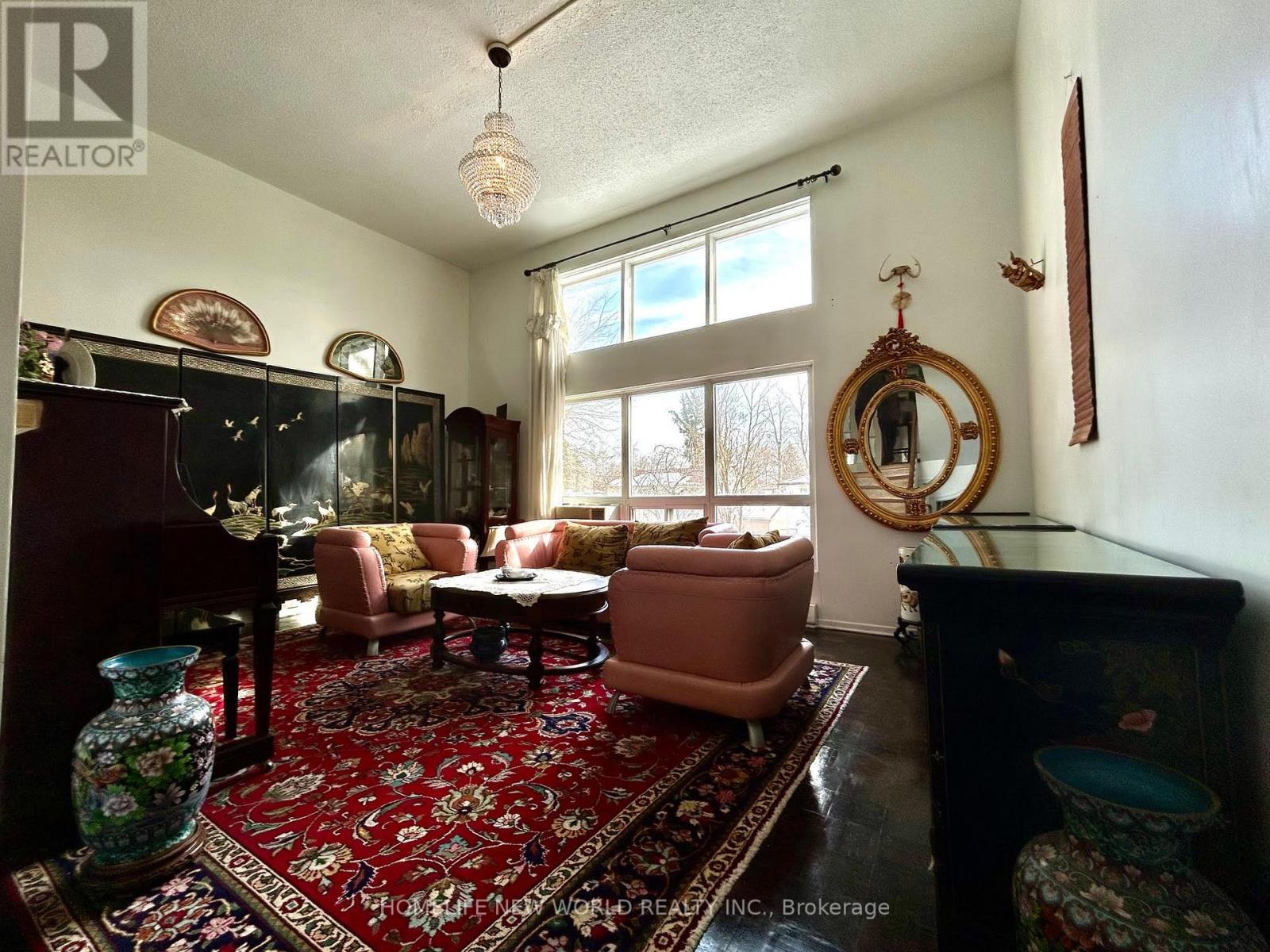 29 Jenny Wrenway, Toronto (Hillcrest Village), Ontario  M2H 2Y8 - Photo 4 - C12819284