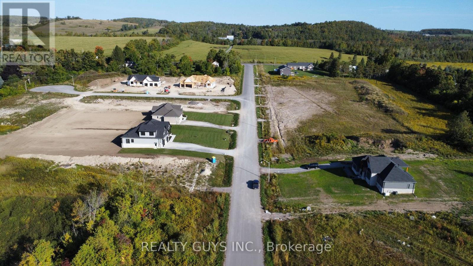 2418 Gwendolyn Court, Cavan Monaghan, Ontario  L0A 1C0 - Photo 11 - X12421092